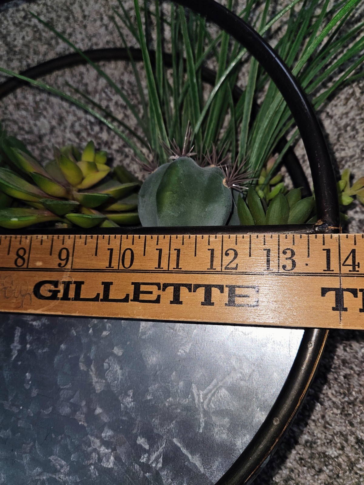 14 X 14 X 4 Tin Metal Succulent Farm Decor Wall Decor Table Top Pre-owned