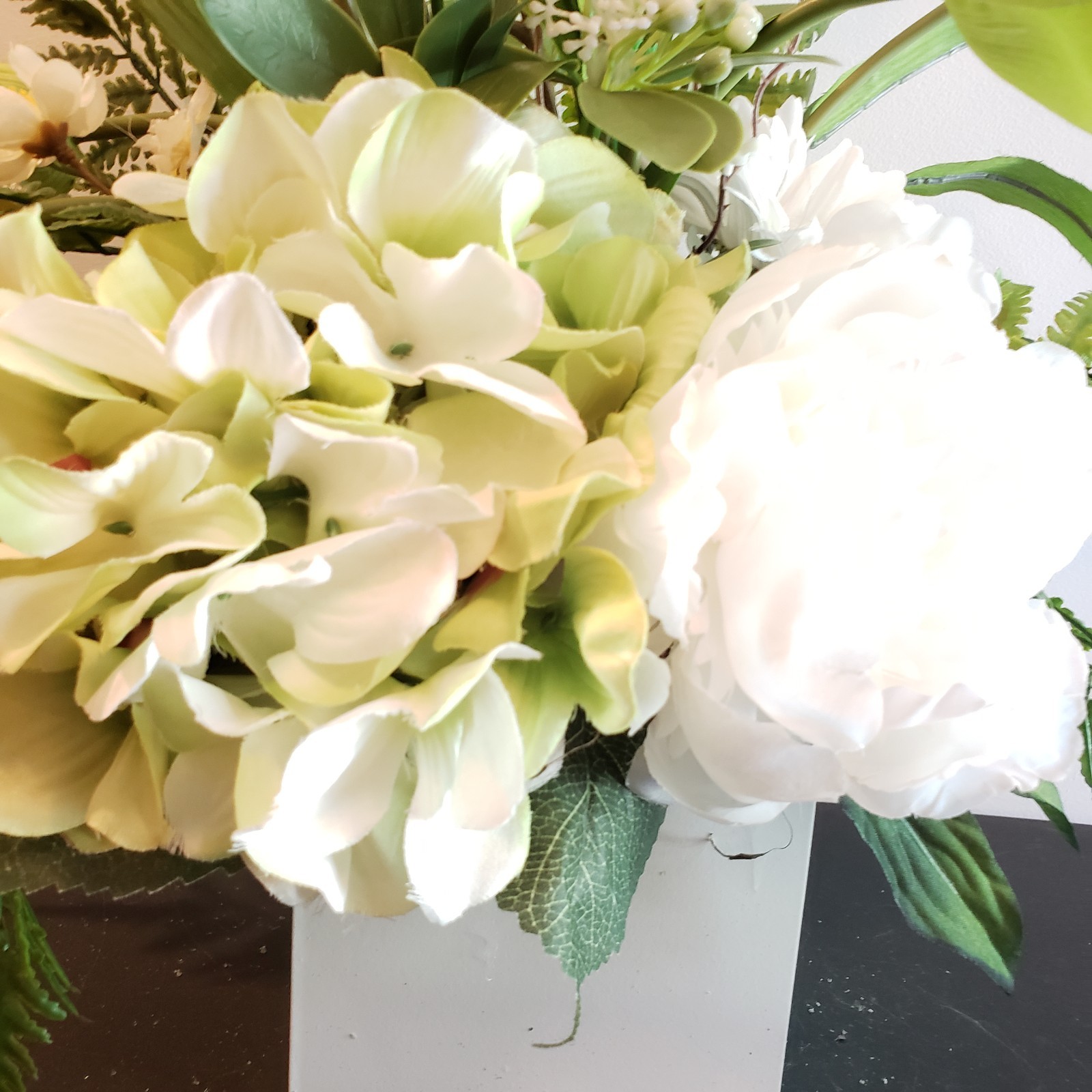 Green and White Floral Arrangement, Large Spring floral, Elegant Hydrangea