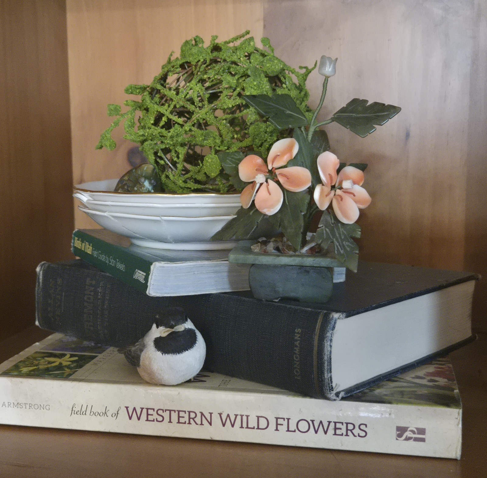 Vintage Jade & Shell Flower Arrangement – Handcrafted Bonsai-Style Floral Sculpt