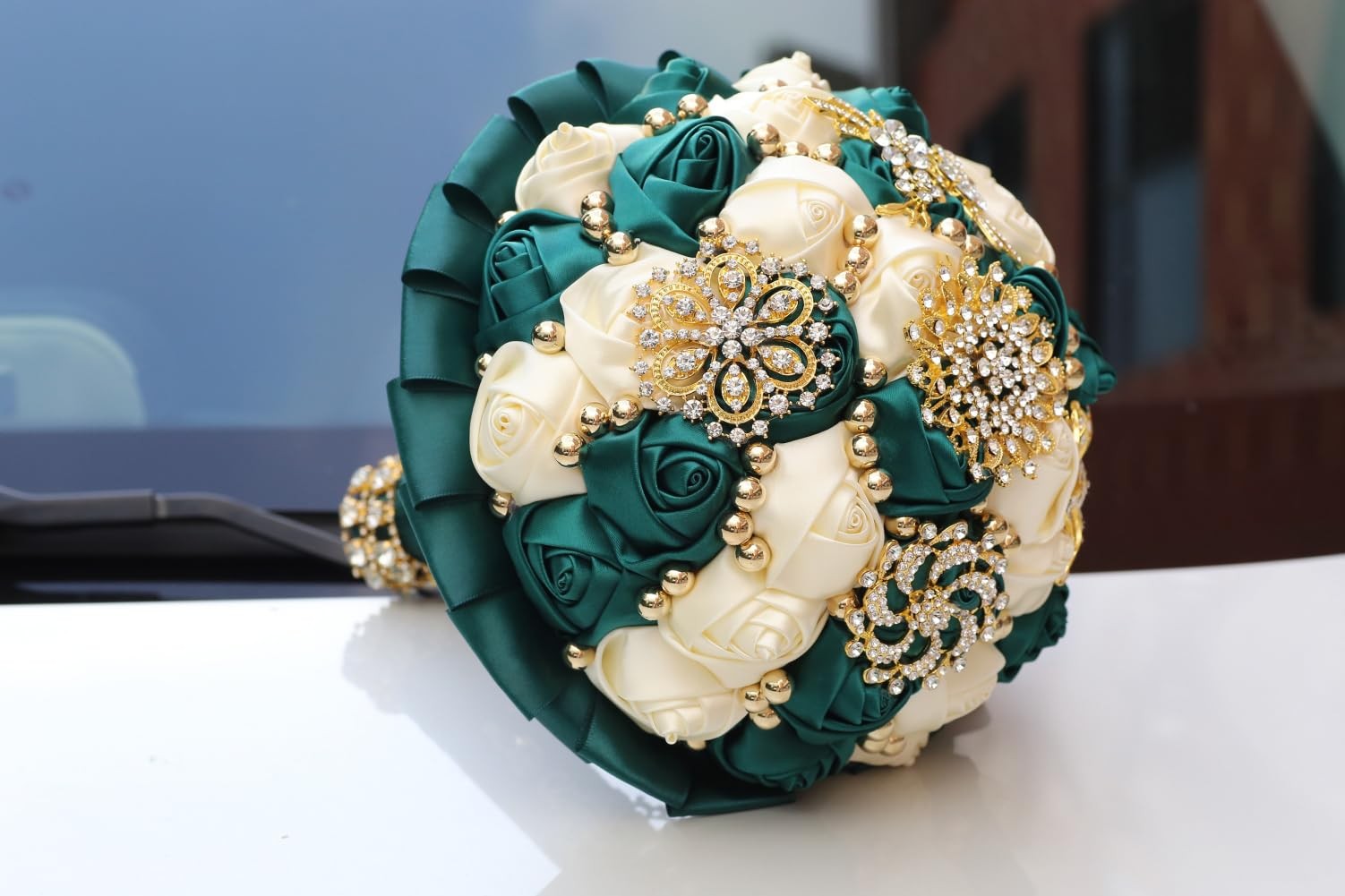 Gkvszy Emerald Green and Ivory Bridal Wedding Bouquet with Gold Brooch Rhines…