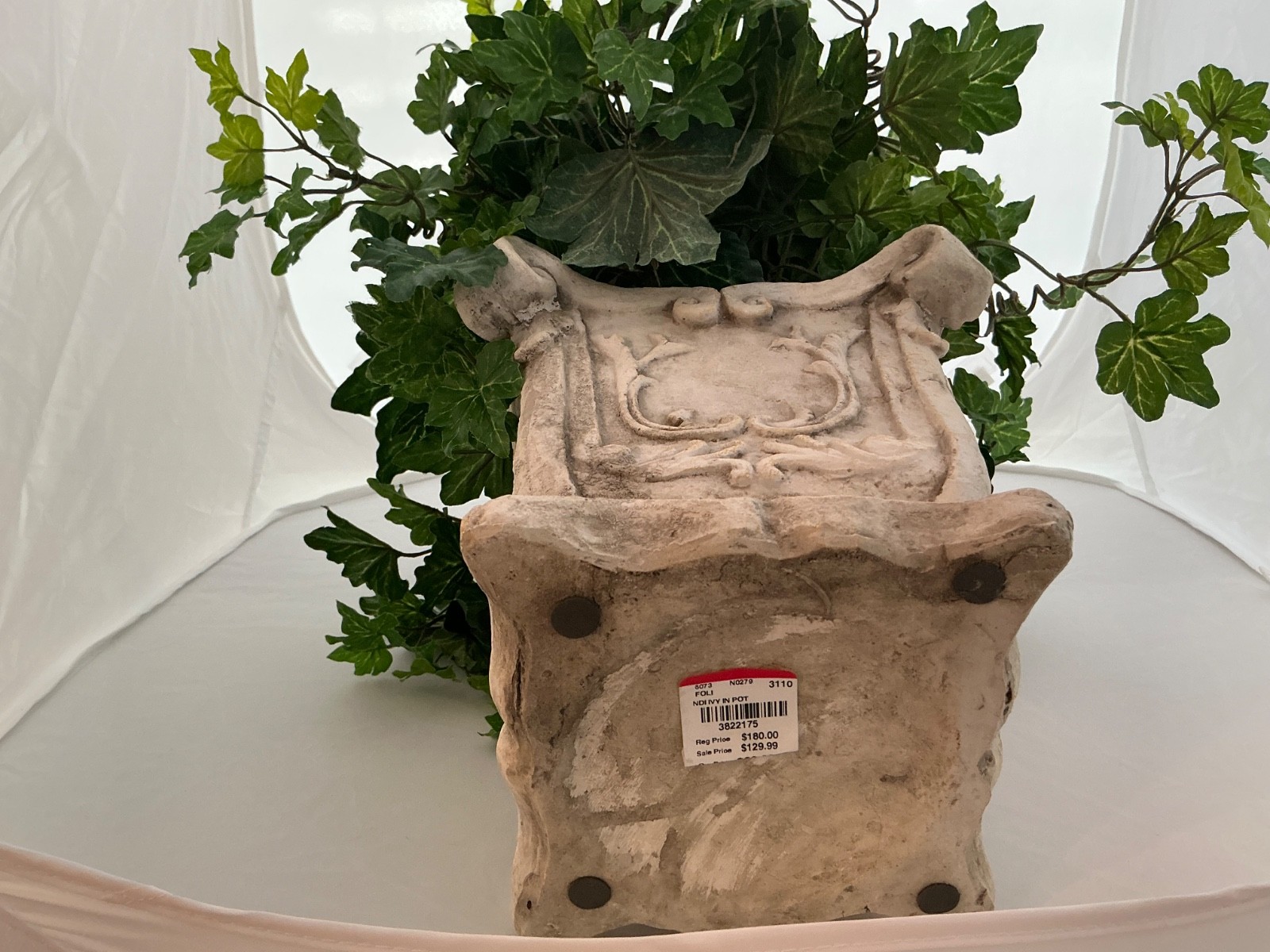 Charming French Country NDI faux English Ivy planter, vase 6” x 7”, 14” total
