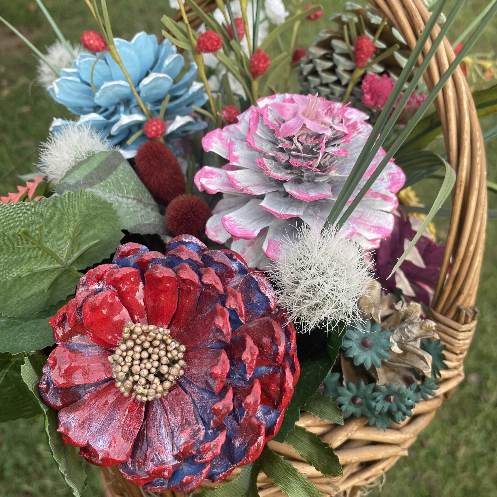 Vintage UNIQUE Pinecones as Zinnia Flowers Floral Arrangement HANDMADE❤️blt39j1