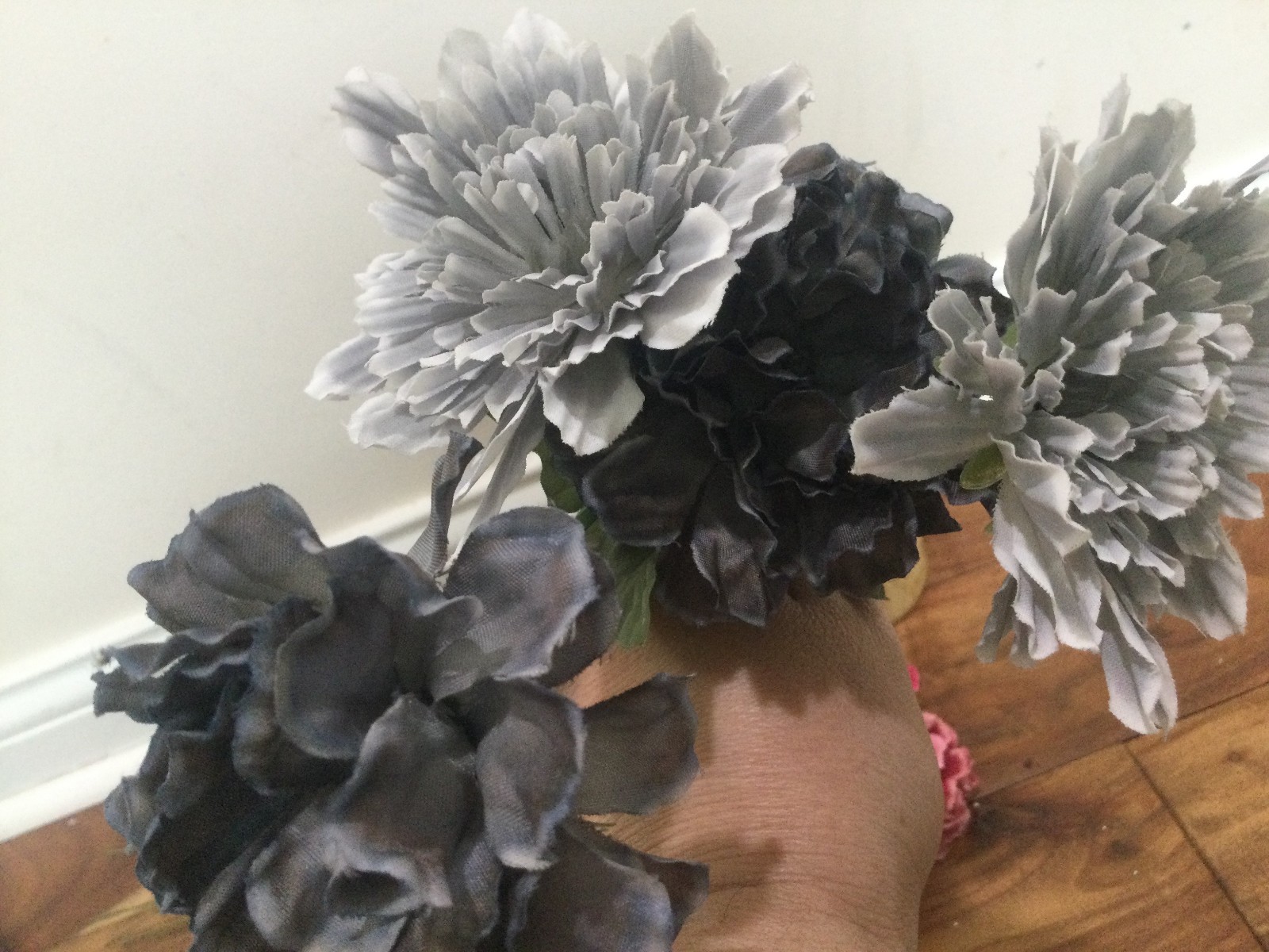 vtg CARNATION MUMS BOLD COLOR Artificial Flowers 10PCS Silk PLASTIC STEM 80’S