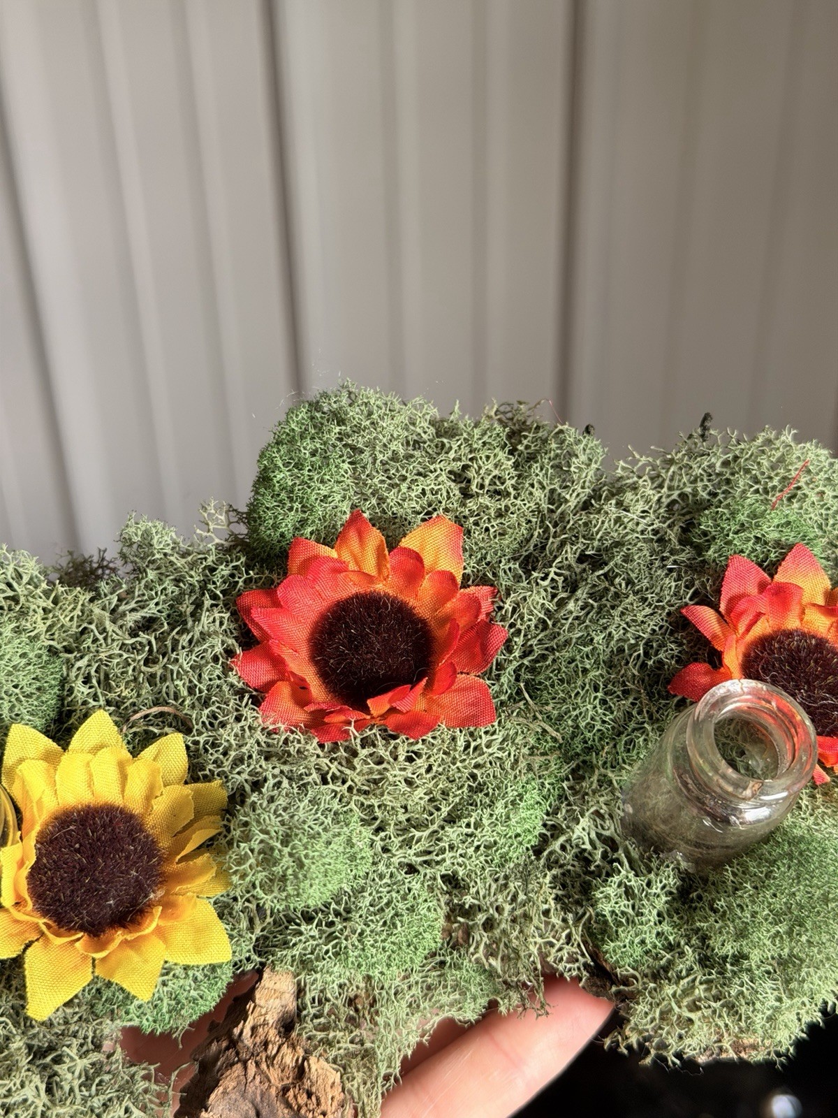Rustic Woodland Moss Floral Centerpiece W Glass Bud Vases On Natural Bark Wood