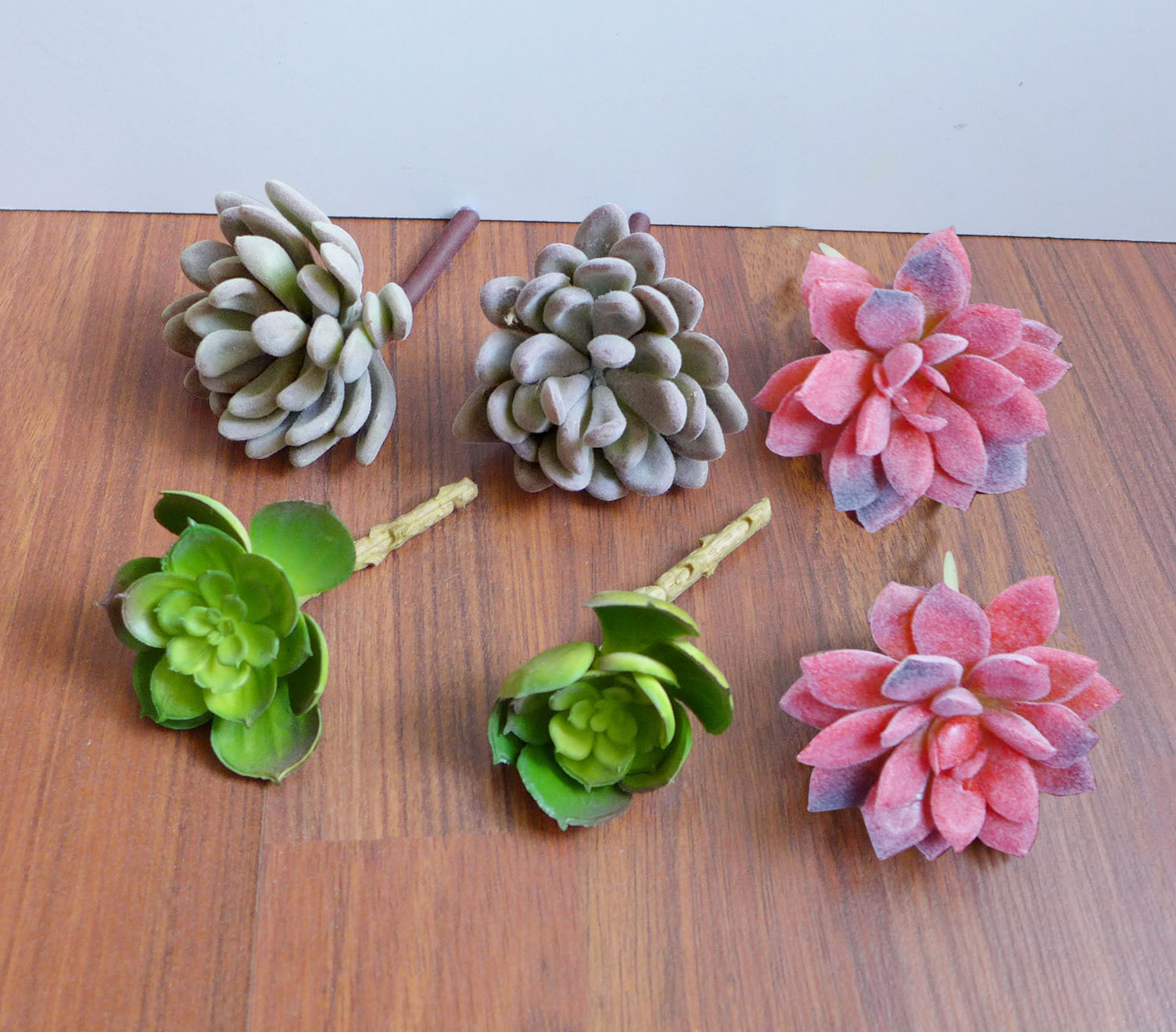 6 Artificial Fork Grass Autumn Snow balls And Red Lotus Plastic Plants
