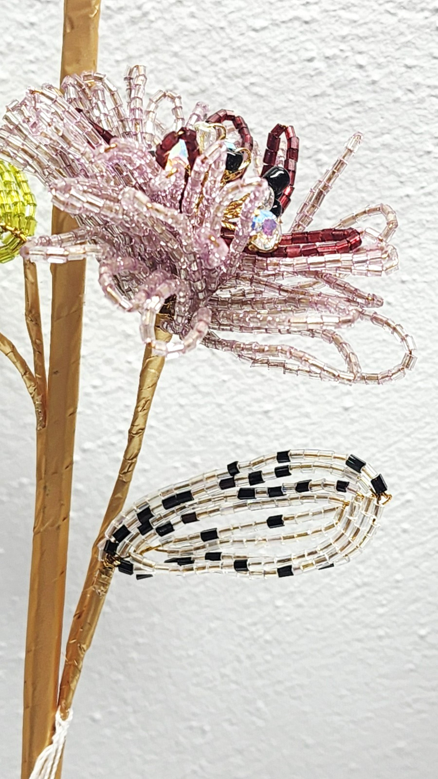 Mackenzie Child 4 Glass Beaded Mauve Flower Stems NWT (1 STEM FLAW – SEE PIC)