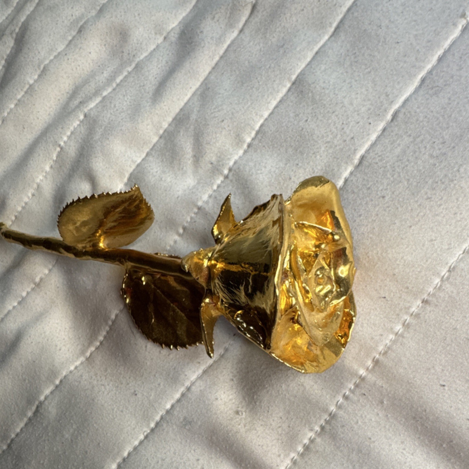 Gold dipped Metal Rose Floral Decor Flower Stem – Gold Tone Metal Rose Stem 24k