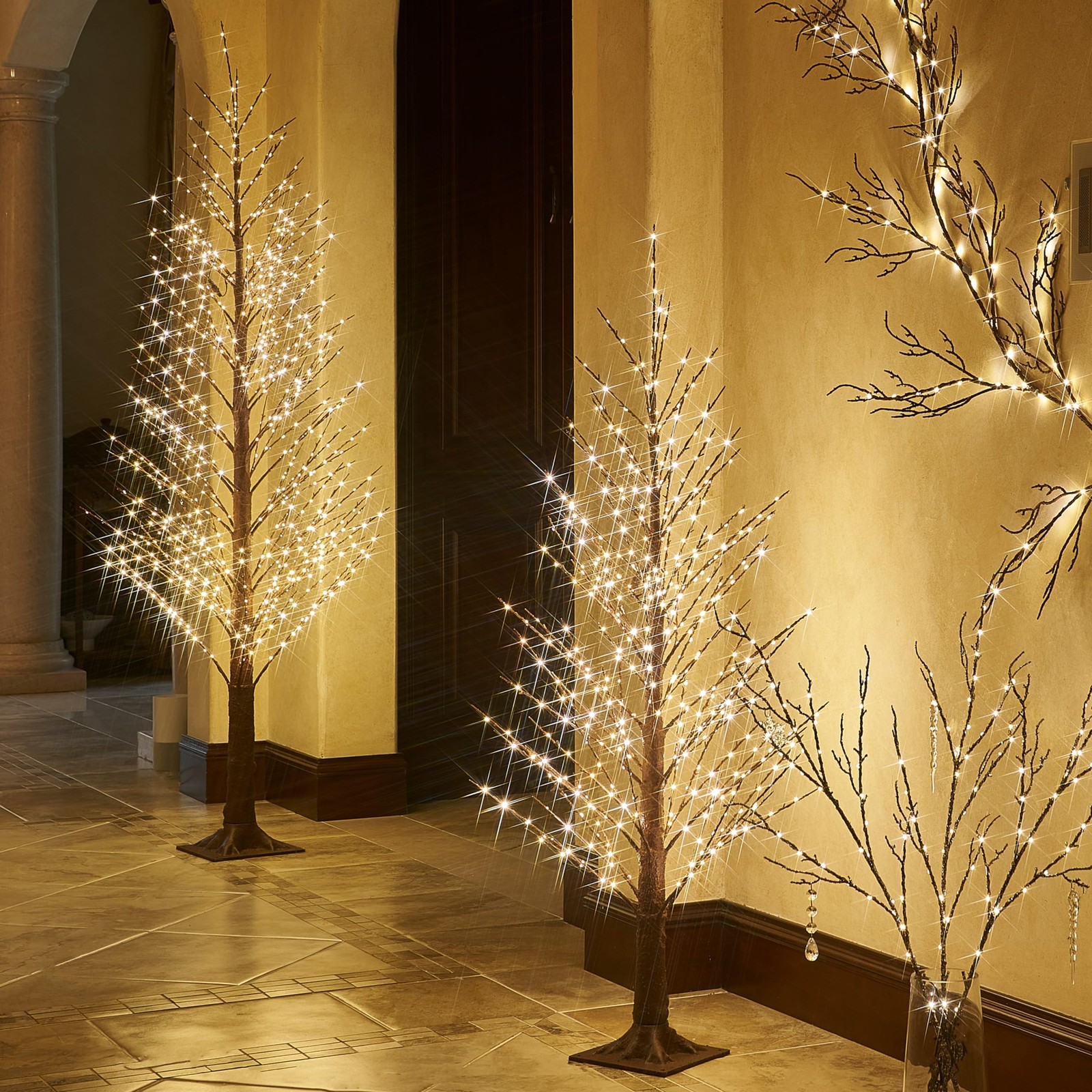 Fudios Lighted Alpine Tree Brown Willow 6FT 810 LED Fairy Lights,Artificial W…