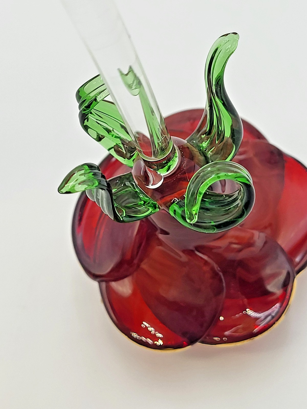 Art Glass Long 11.5″ Single Red Rose w Gold Trim Petals Clear Stem Green Thorns