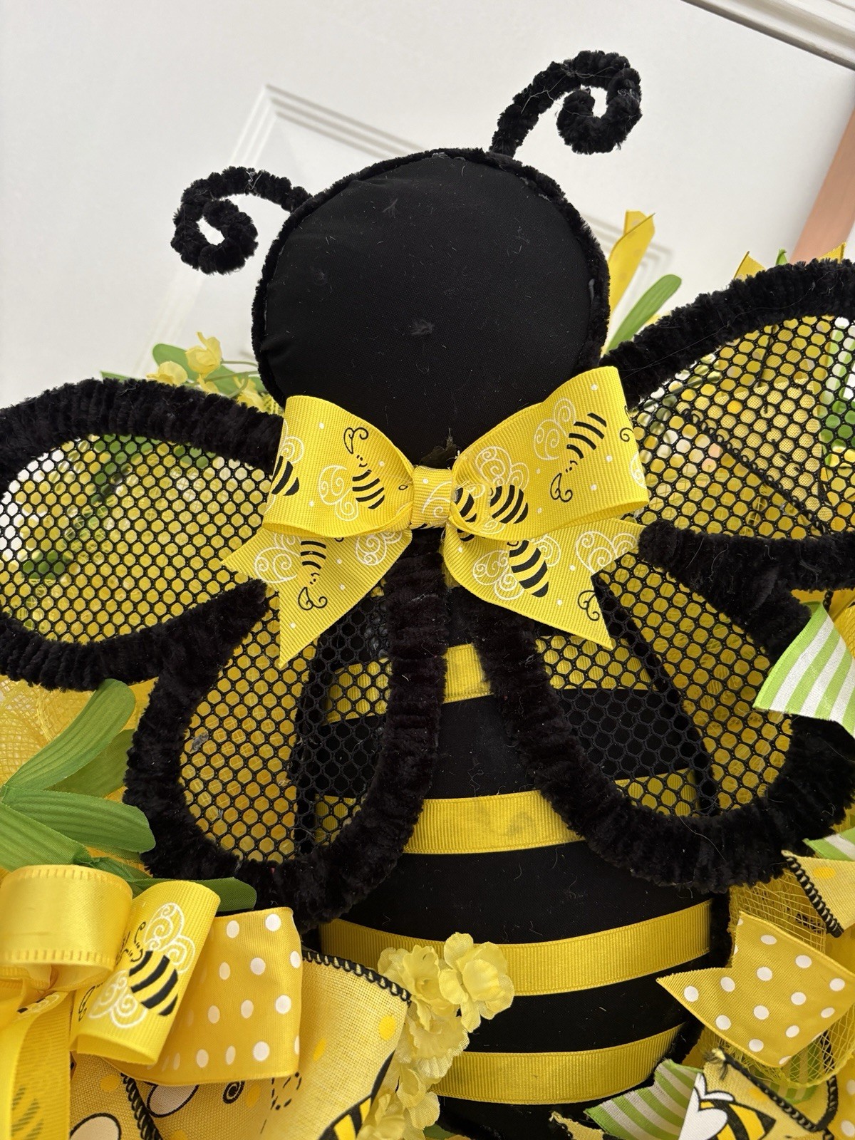 Bumblebee, Bug, Hanging Wreath, New, Home Decor, Wall/Door, Indoors/Outdoor.