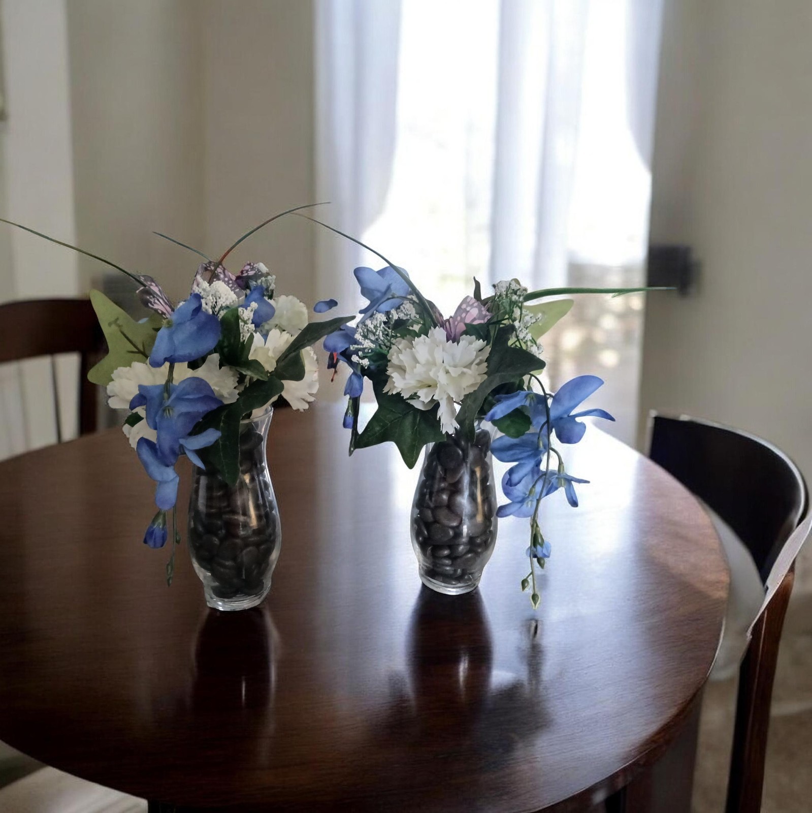 Set of 4 Artificial Blue/White Floral Arrangements w/ Purple Butterflies
