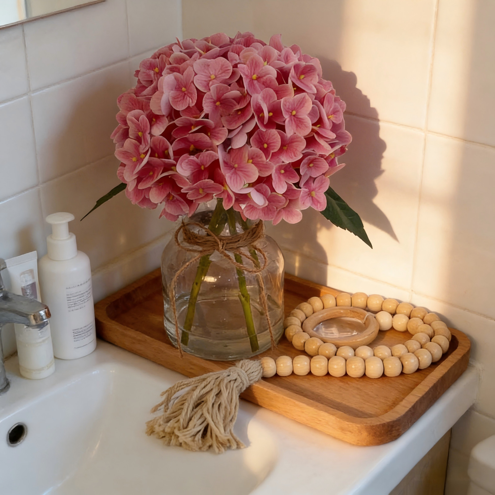 Hydrangea Artificial Flowers in Vase with Faux Water, Real Touch Fake Flowers