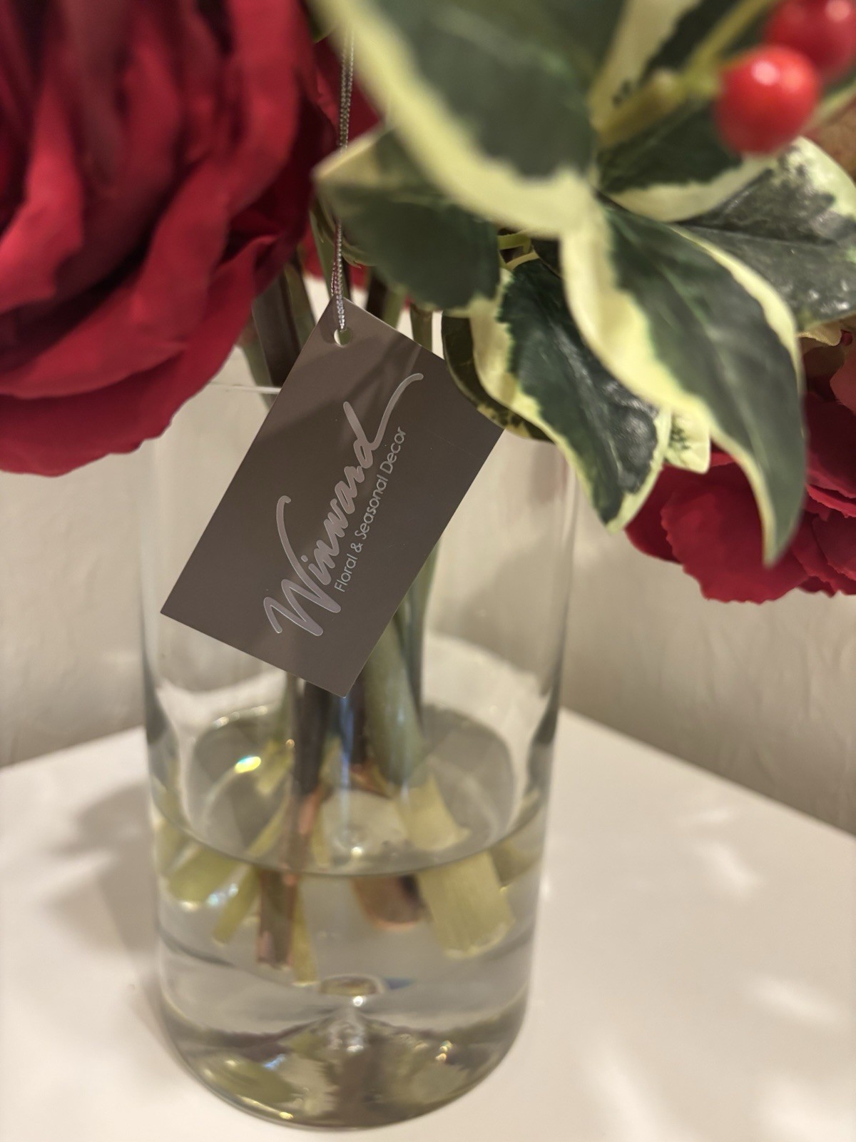 Winward Amaryllis Rose in Vase 16″