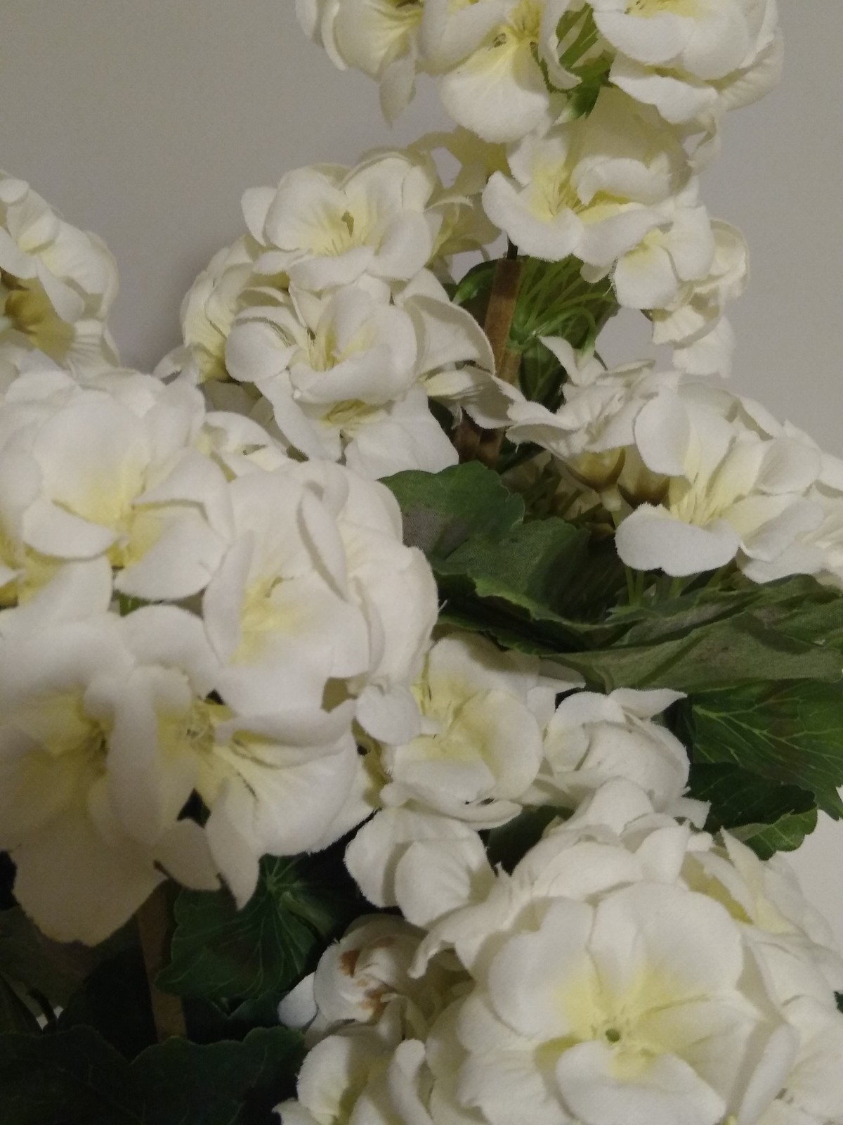 Artificial Flowers White Floral Stems 4 Garden Decor Gardening Nature Theme