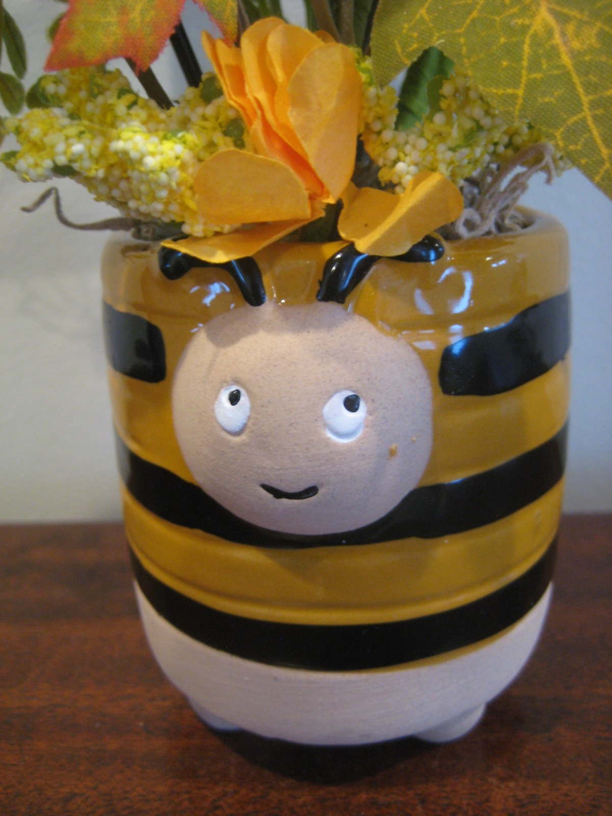 Bees – Flower Floral Arrangement – Spring Summer Decoration – Table Centerpiece1