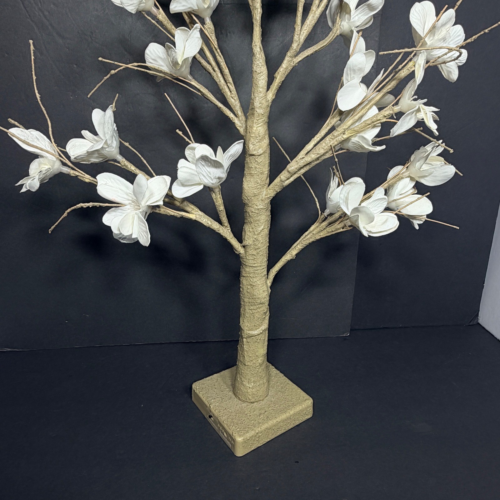 Gorgeous Lighted LED Magnolia Flower Tree White 24” Tabletop Decor Timer 5V DC