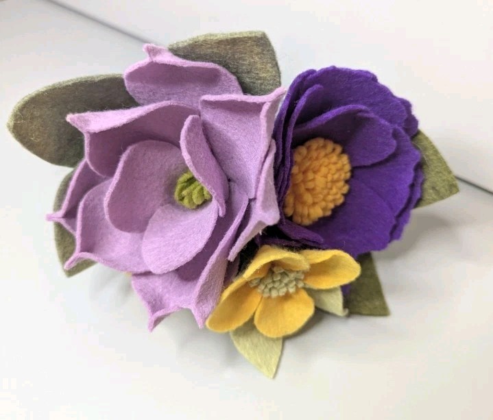 Beautiful Hand Cut Wool Blend Felt Flower Bouquet Gift Wrapped/Great Gift Idea!