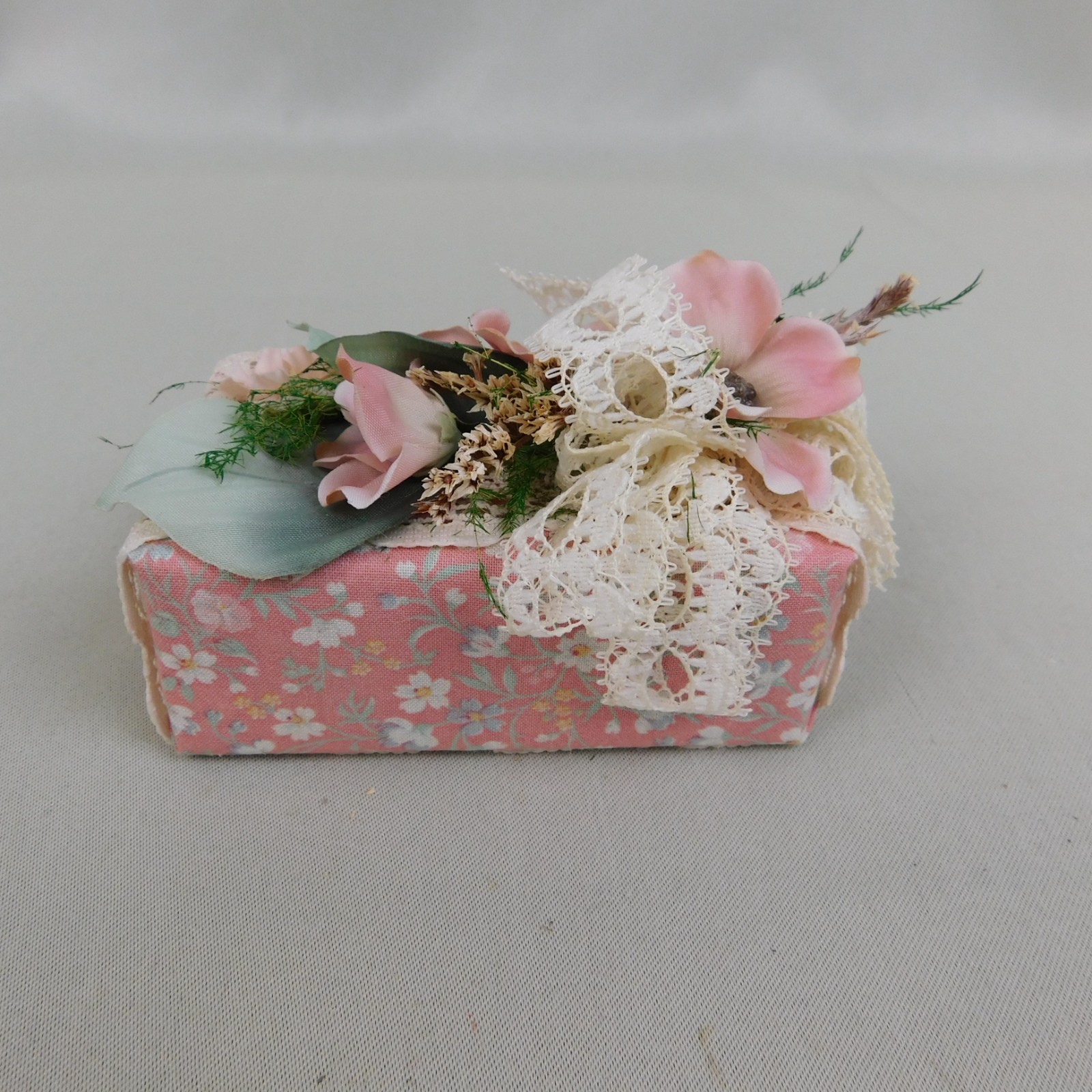 Vintage 80s 90s Floral Lace Handmade Decorated Match Box Style Decor #A387