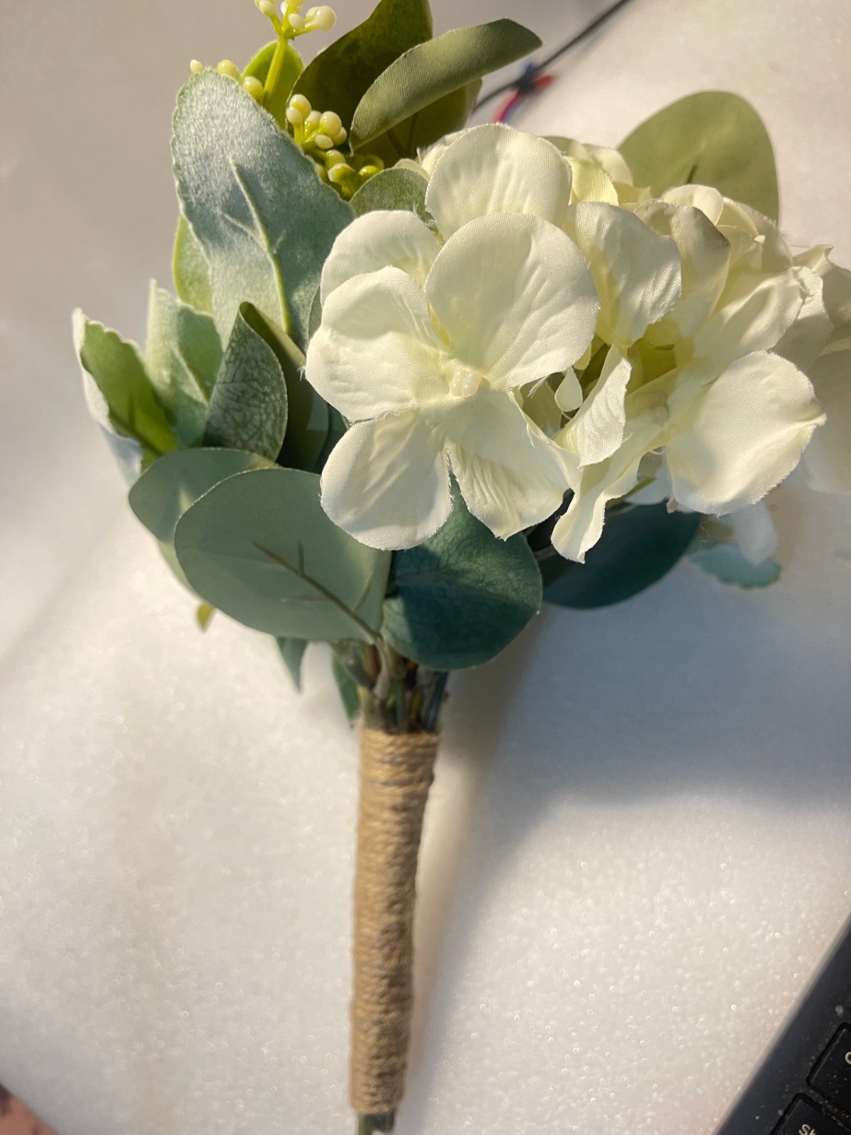 EACH SEMONONIA Bridesmaid Bouquet Wedding Bouquet 2 Ivory roses (5A)