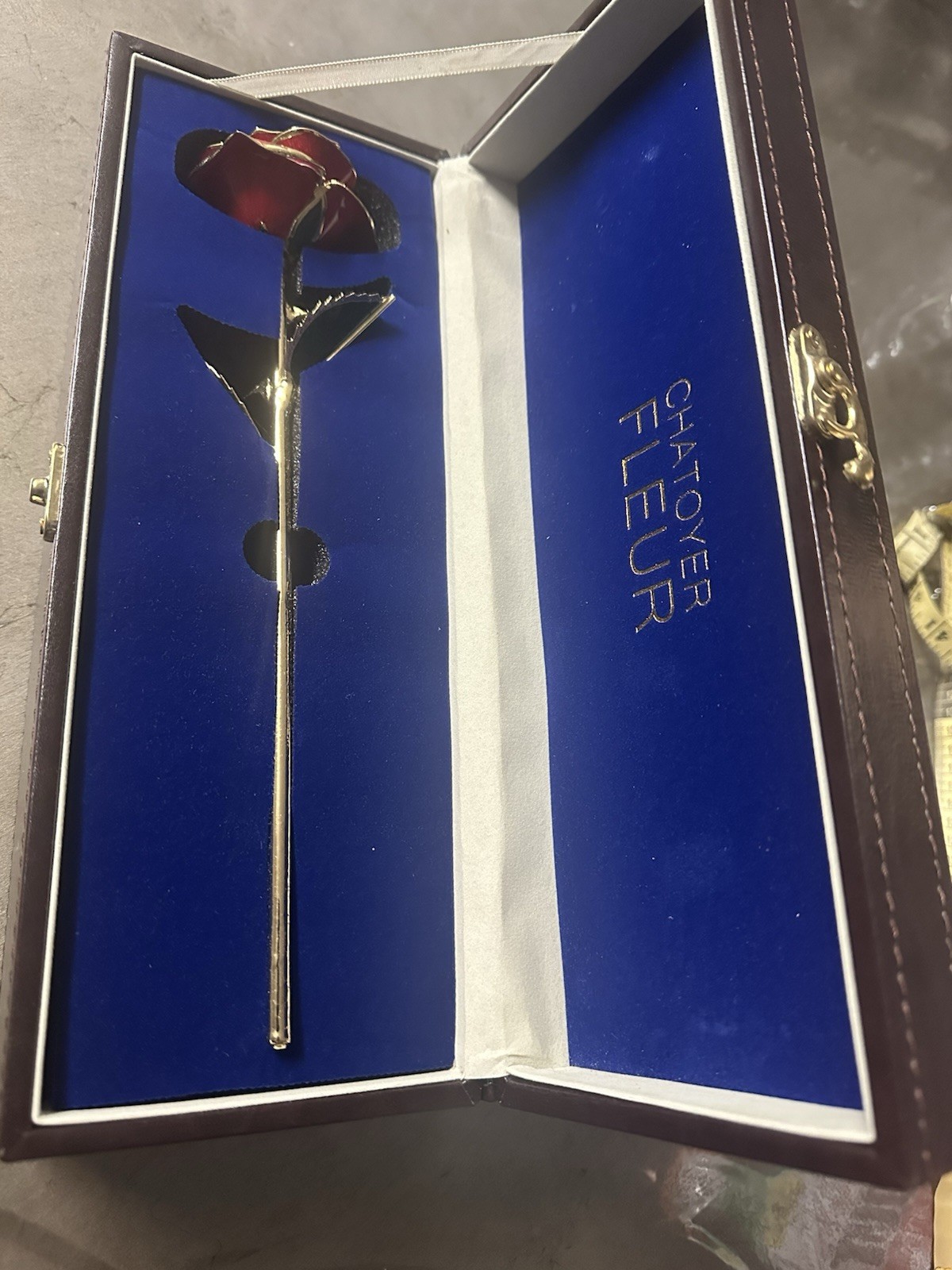 CHATOYER FLEUR Forever Rose 24k Gold Dipped Infinity RED Rose With Case