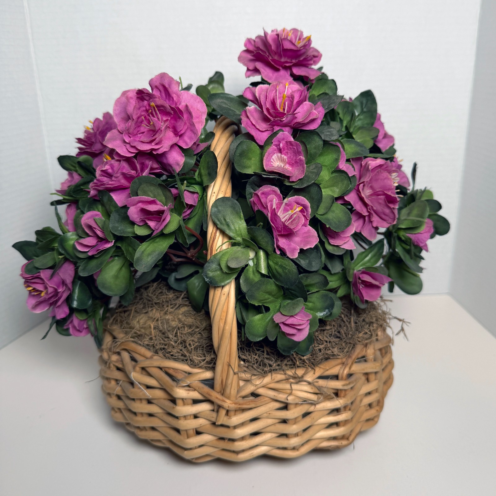 Camellia Artificial Flower Arrangement In Wicker Basket VTG 80s Centerpiece 13”h