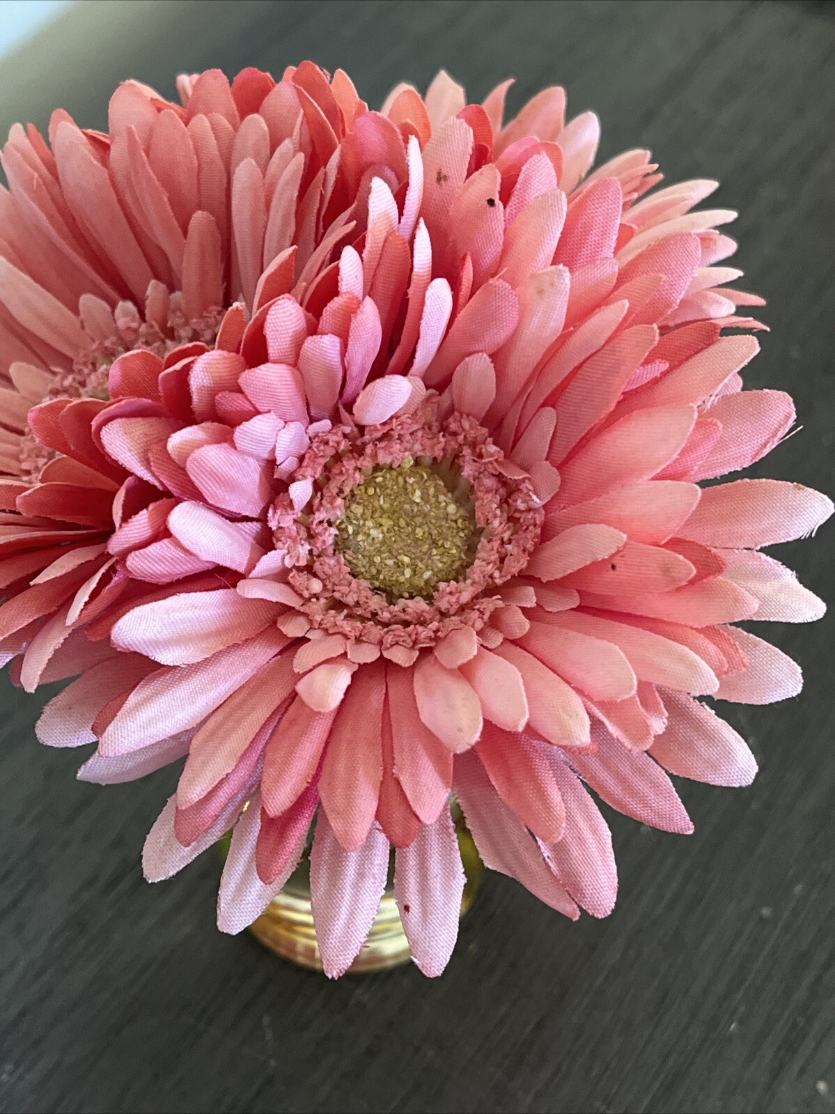 Vtg FAUX FLOWERS in FAUX WATER VASE 6 1/2″ Pink Gerbera Daisy GLASS Faux Water