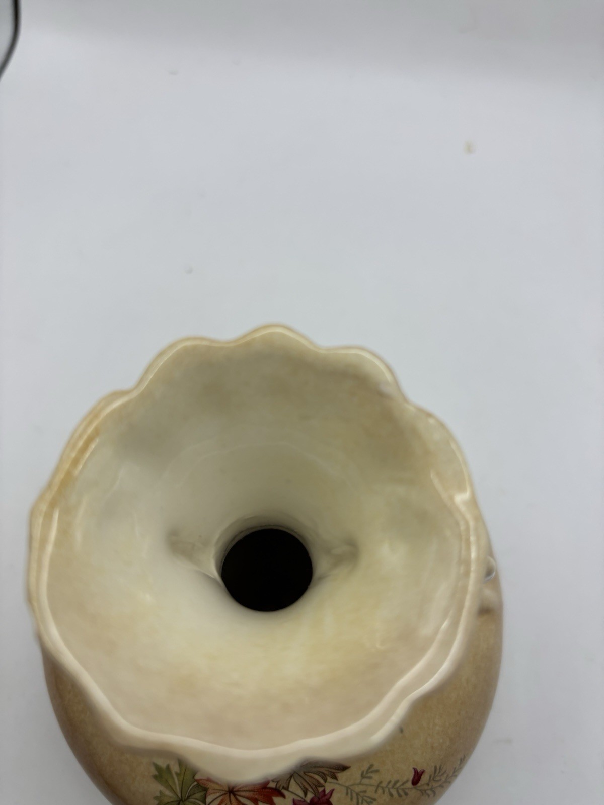 Vase Brown & Ivory With Leaves Small In Size