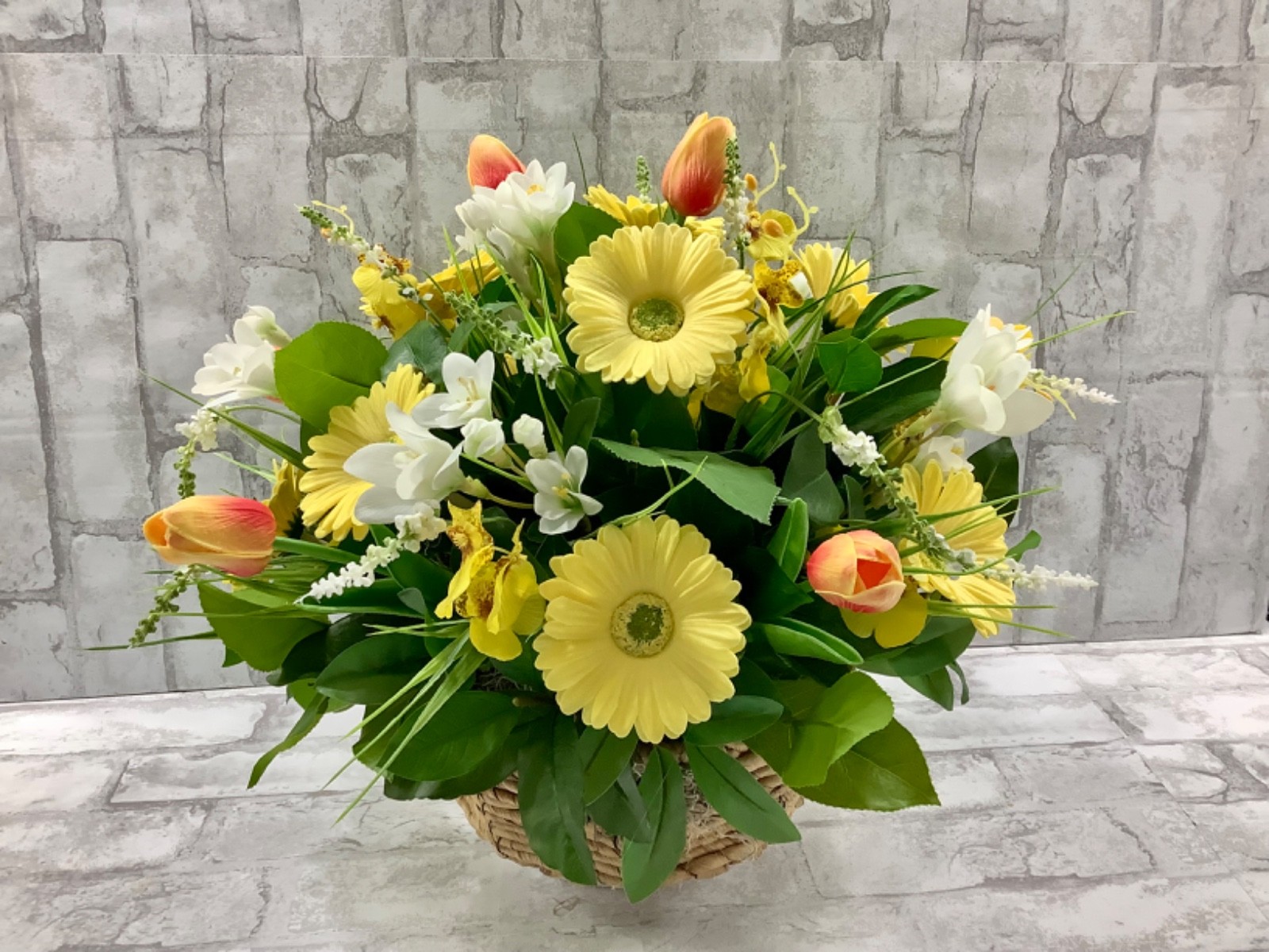 Real Touch Real Feel Spring Floral Arrangement Tulips Daisies Large 19″x15″