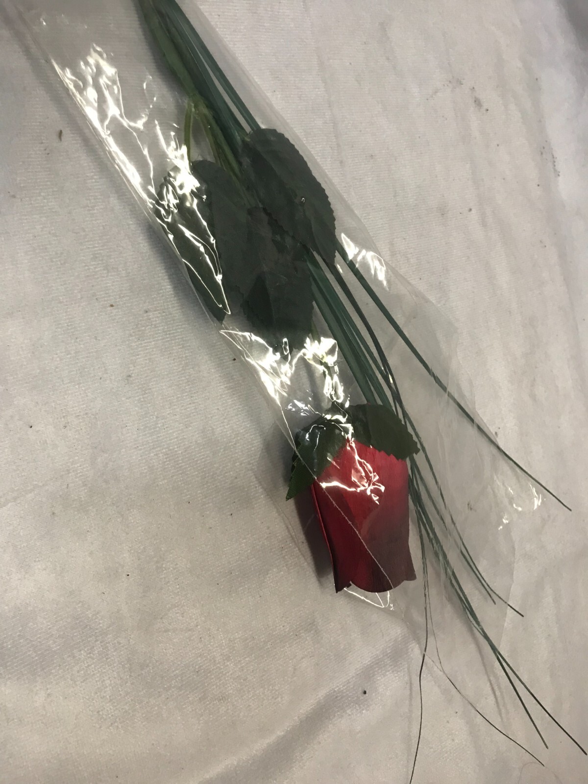 Single Artificial Flowers, Real Looking Blush Fake Rose Long Stem Silk Artificia