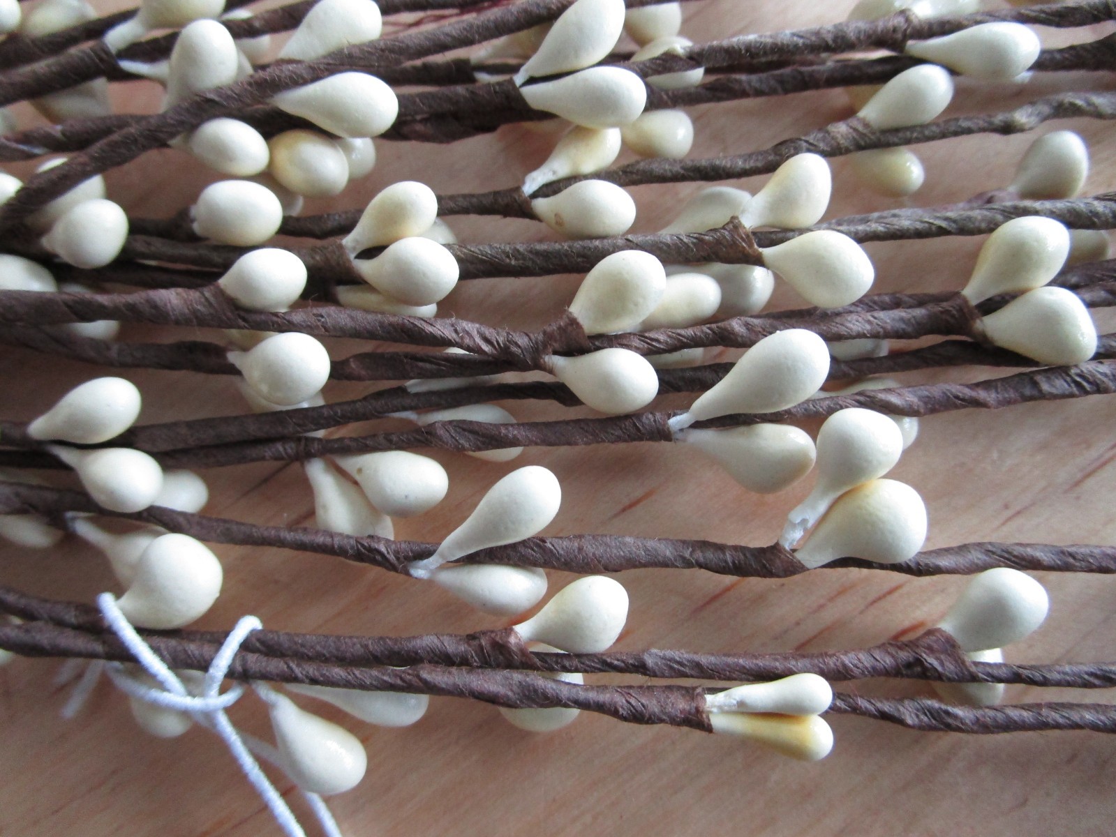 Pip Berry Wispy Teardrop Rustic Primitive Pip Berries Swag Rustic Primitive NEW