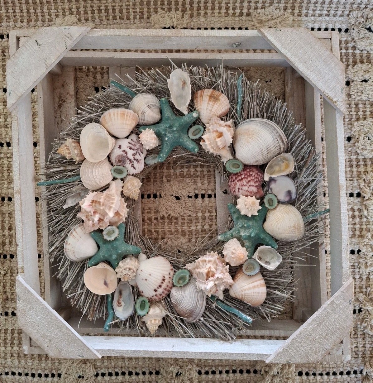 New In Crate Seashell Starfish Wreath “Shoreline” Luxury Home Decor Wall Hanging