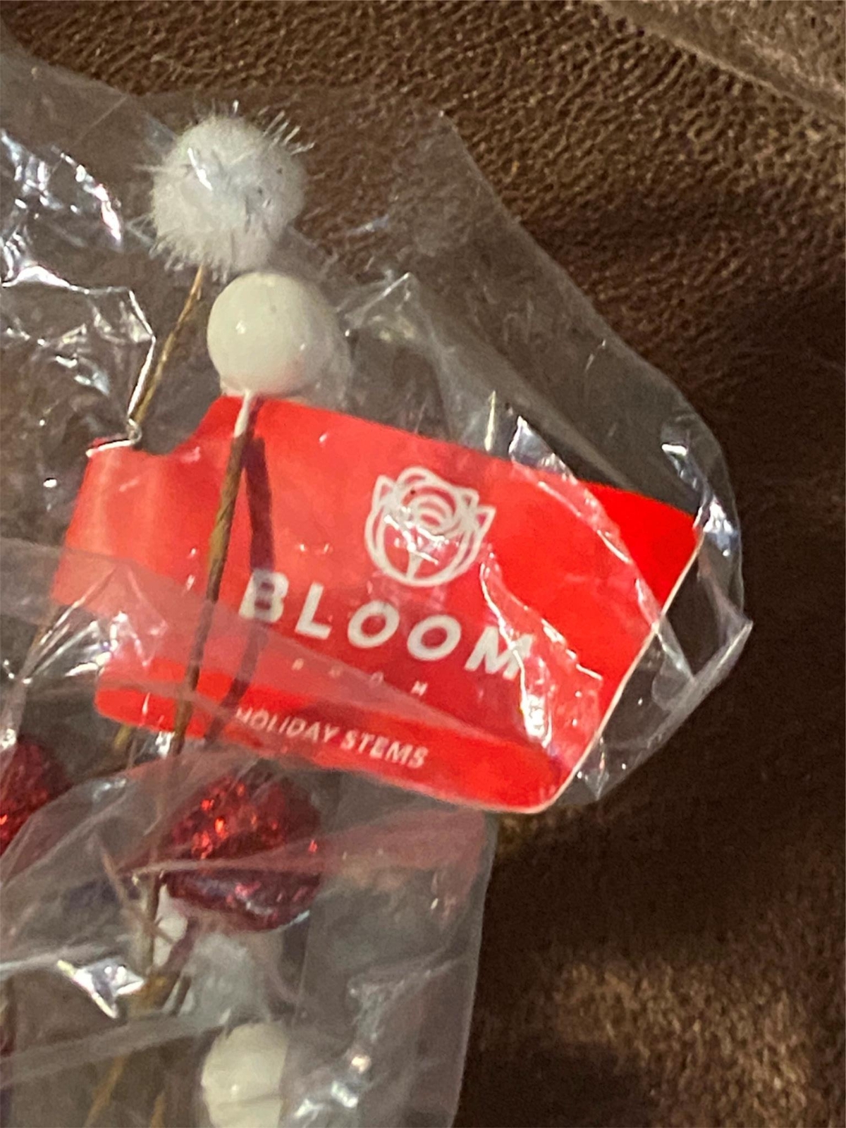Lot of 2 Artificial Flowers Christmas Holiday Berries Bloom Room Decorations