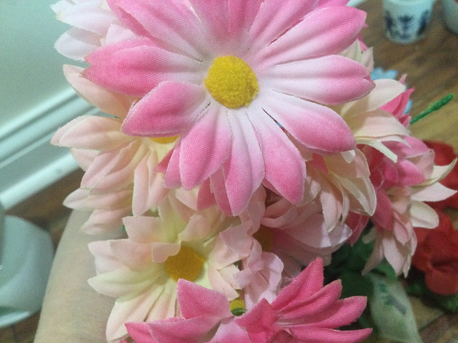 6 bouquet artificial floral arrangement silk Mixed colors Daisy moresee photos