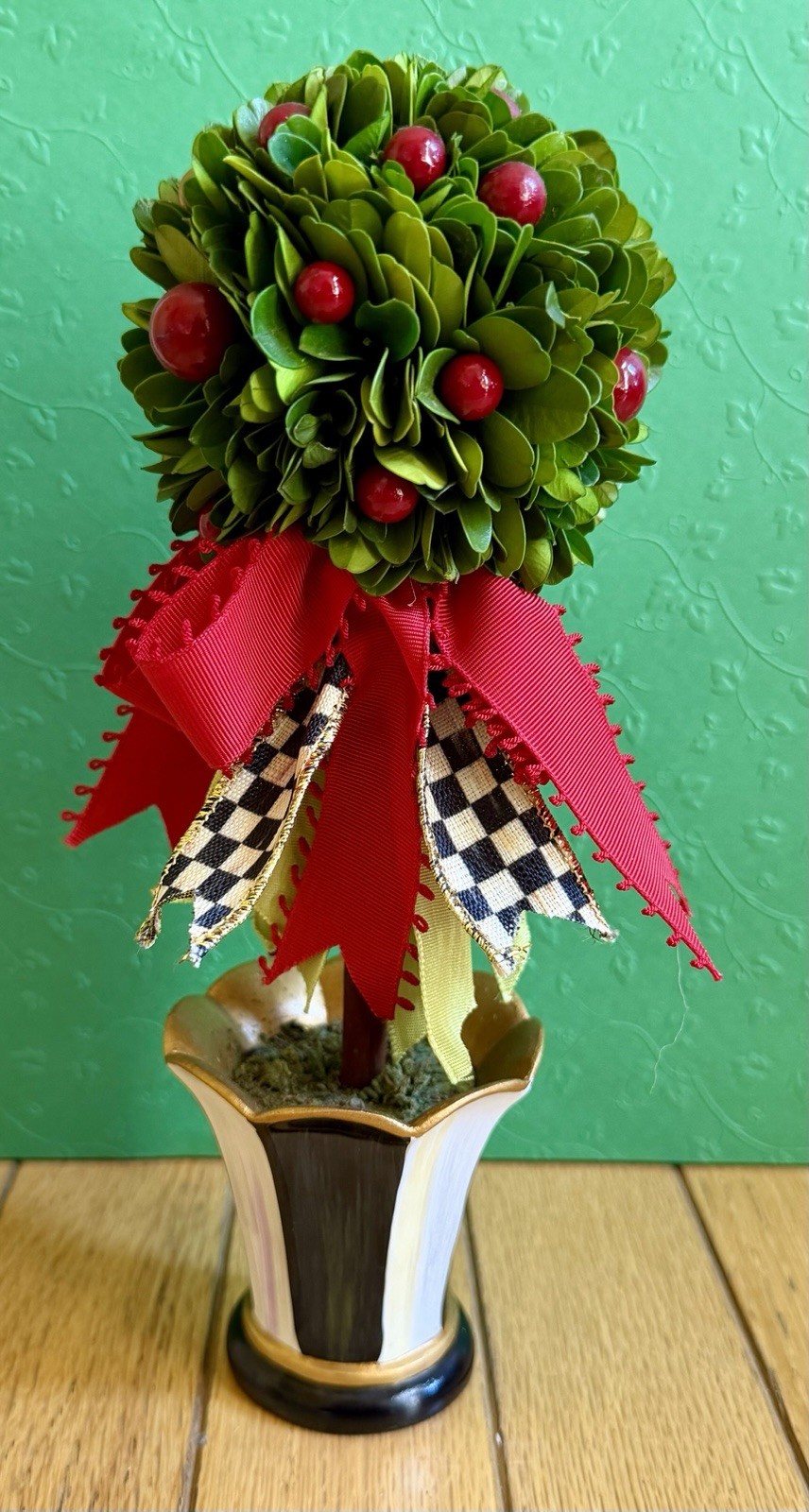 MacKenzie-Childs 10” Christmas Boxwood Red & Gold Courtly Check Topiary EUC