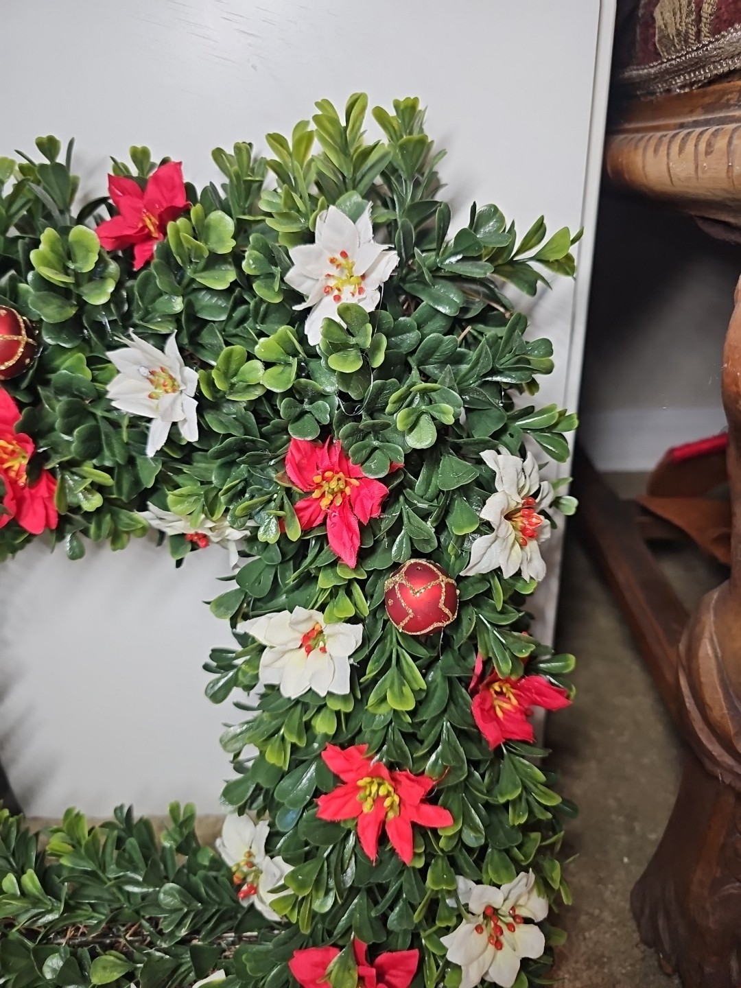 Stunning 16″ Tea Leaf and Poinsettia Artificial Square Holiday Wreath