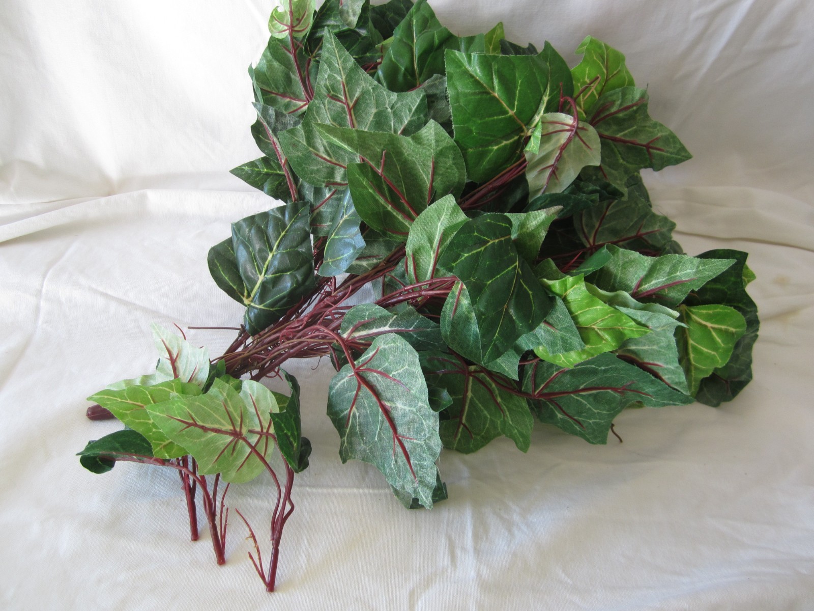 Artificial Floral Green & Red Leaf Bush Branch Stem Greenery Leaves Home Decor