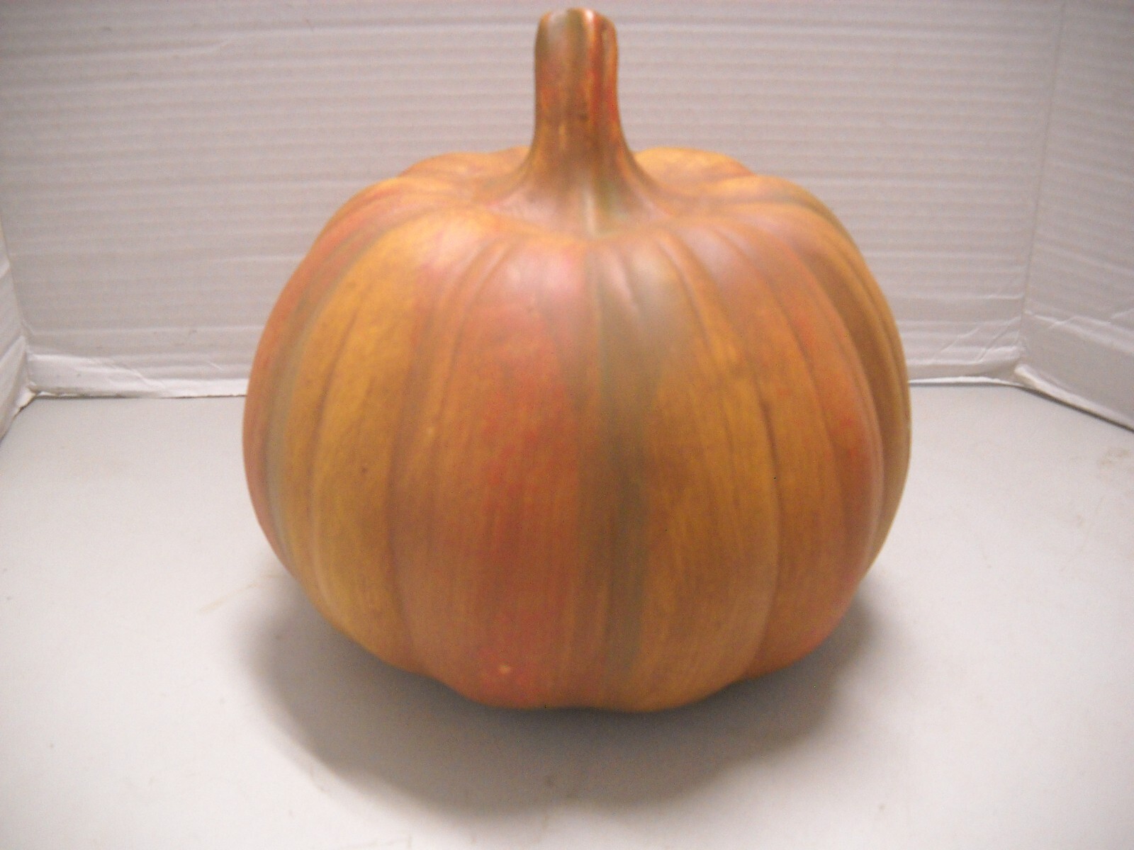 CERAMIC PUMKIN EUROPEAN HOME COLLECTION HOLLOWEEN FALL 8″X 8″