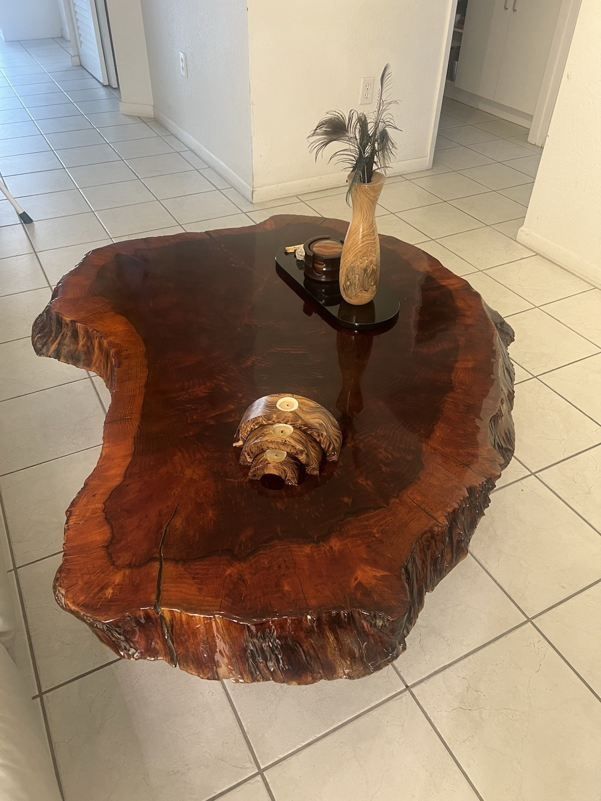 Redwood Organic Format Centerpiece
