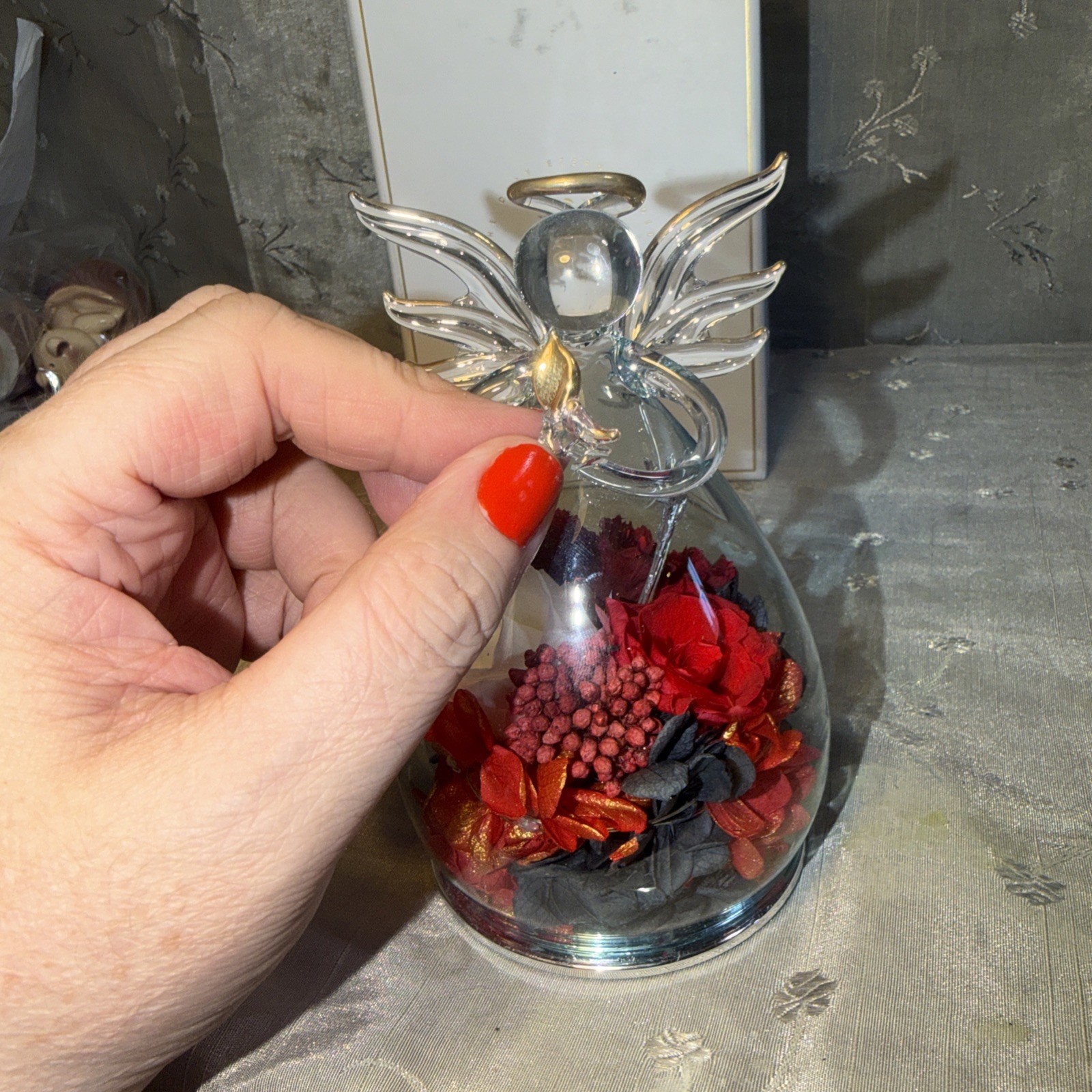 ANLUNOB The Only ETERNAL ROSE beautiful Rose Flower in glass angel- See Pics