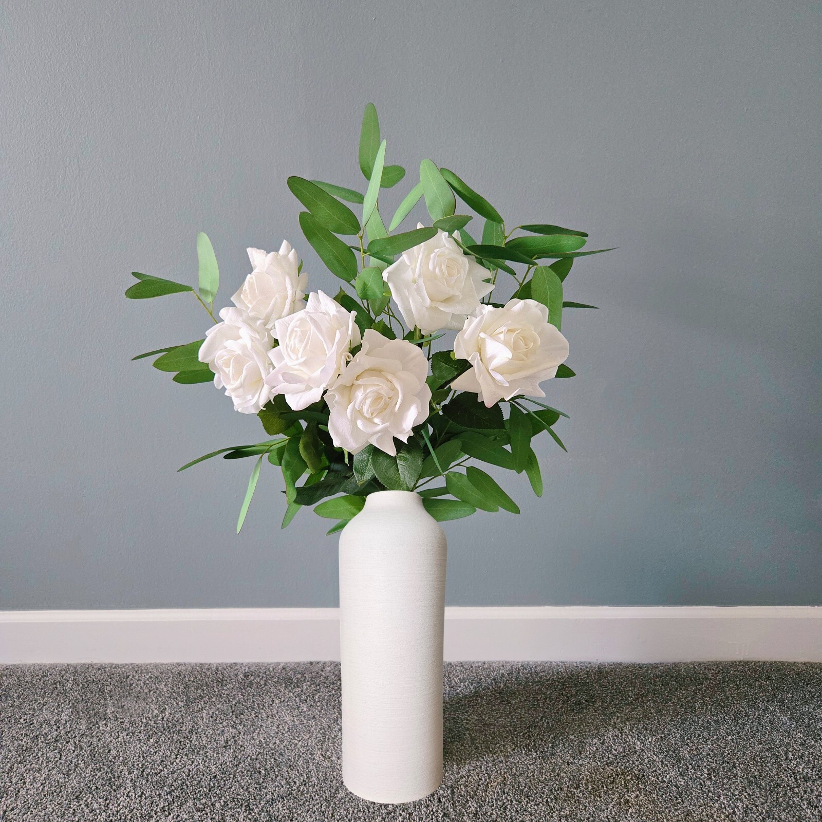 12pcs Artificial Natural White Rose Eucalyptus Leaves Bouqute