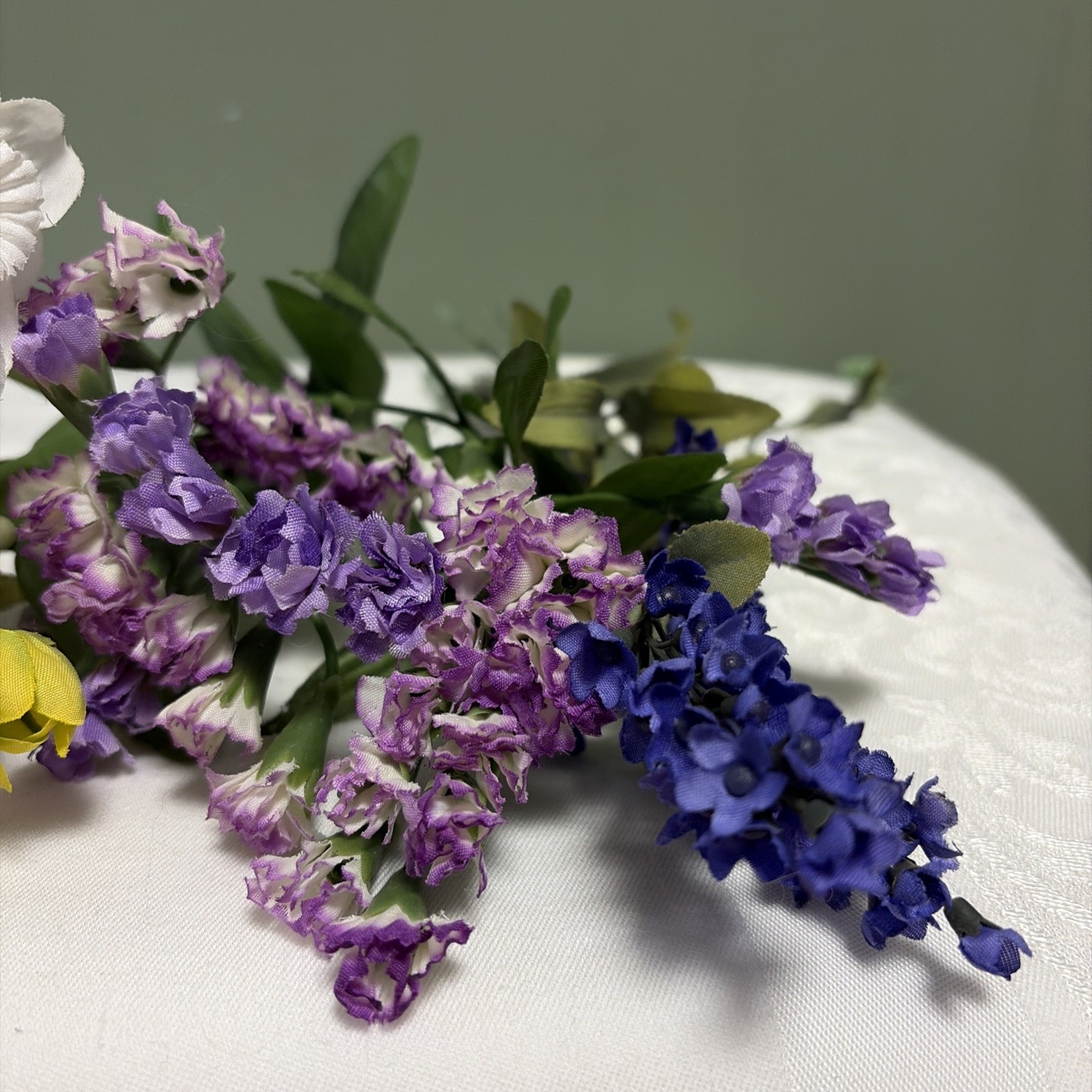 Artificial Flowers Silk Mixed Assorted Colors 10 Stems Spring Daffodil Tulip