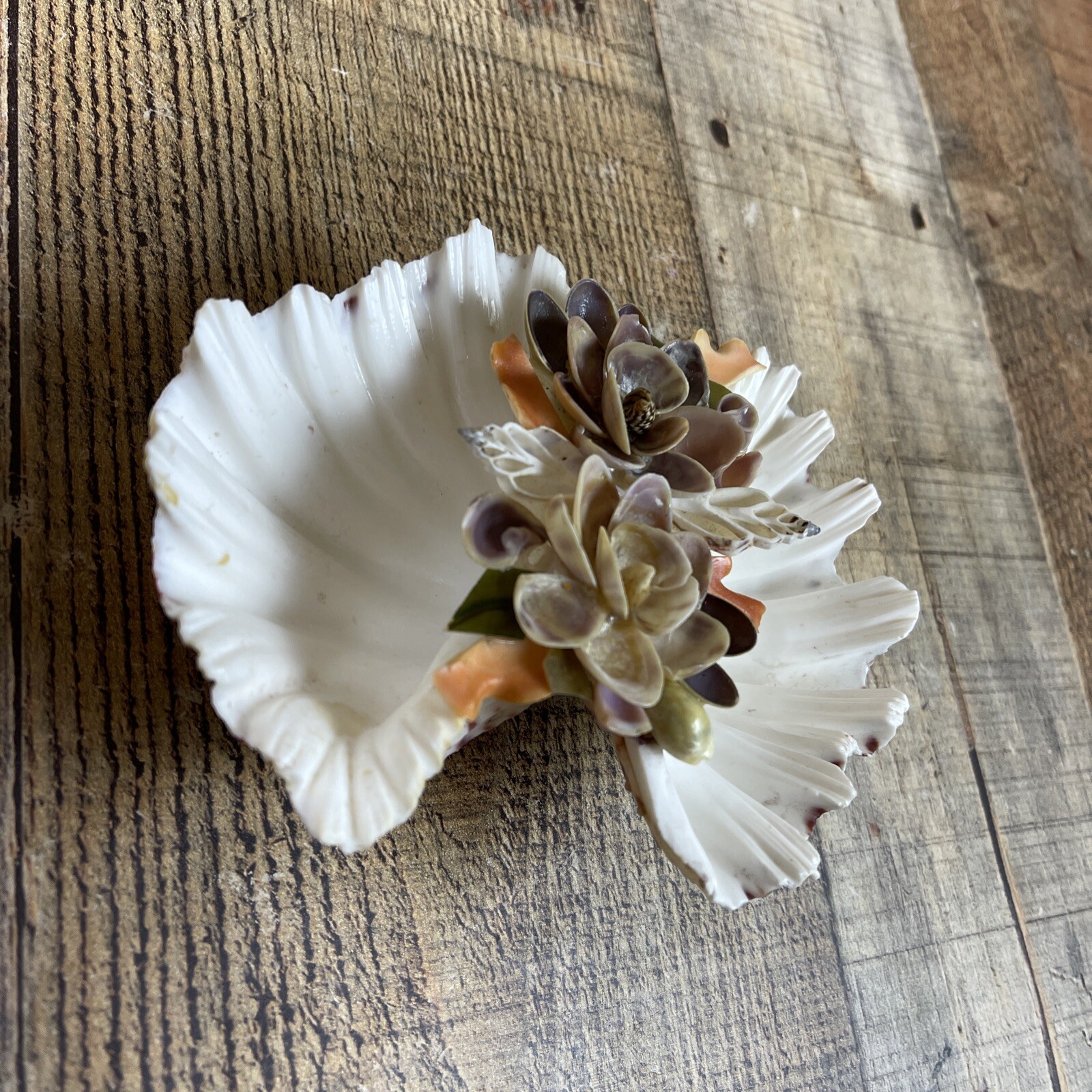 Handcrafter Shell floral motif Dish white peach green tones