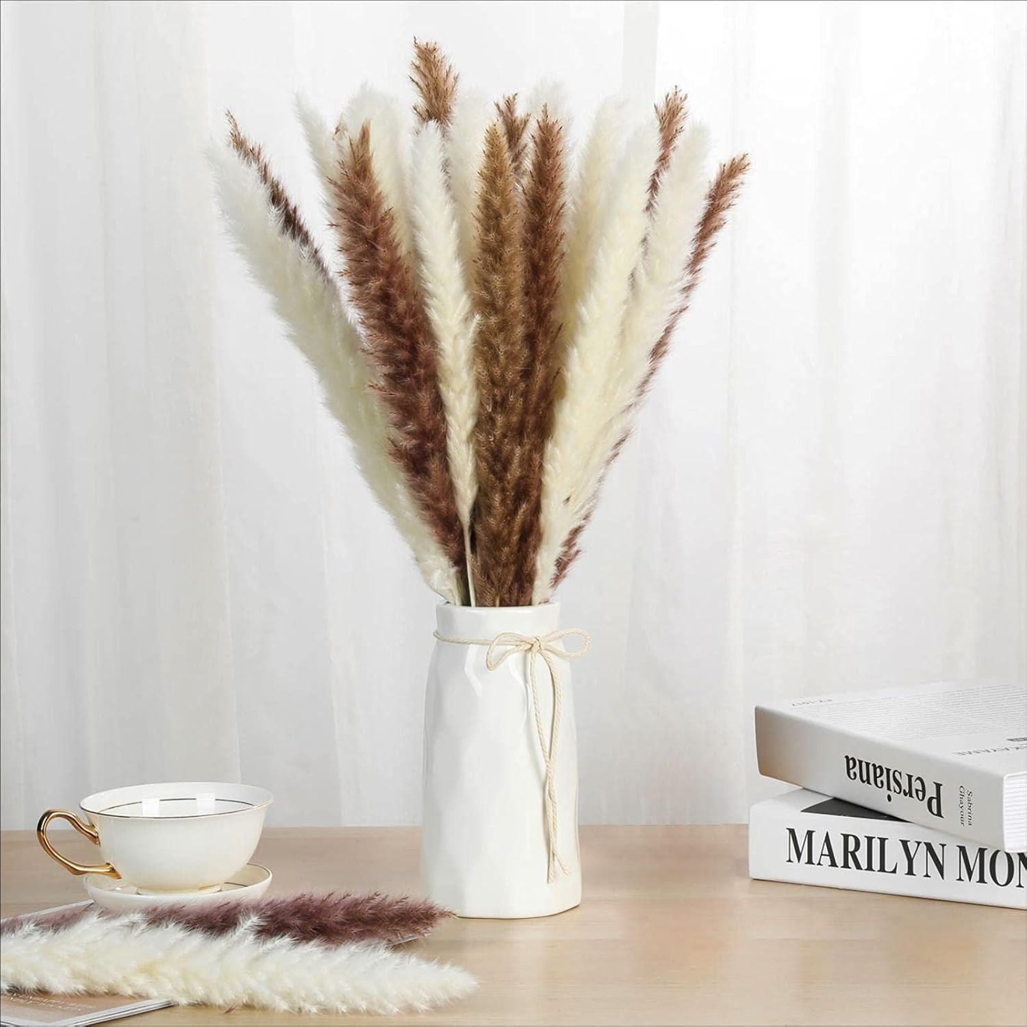 30 Pcs Natural Pampas Grass – Fluffy & Stylish 17.7 Inch Decorating Bouquets