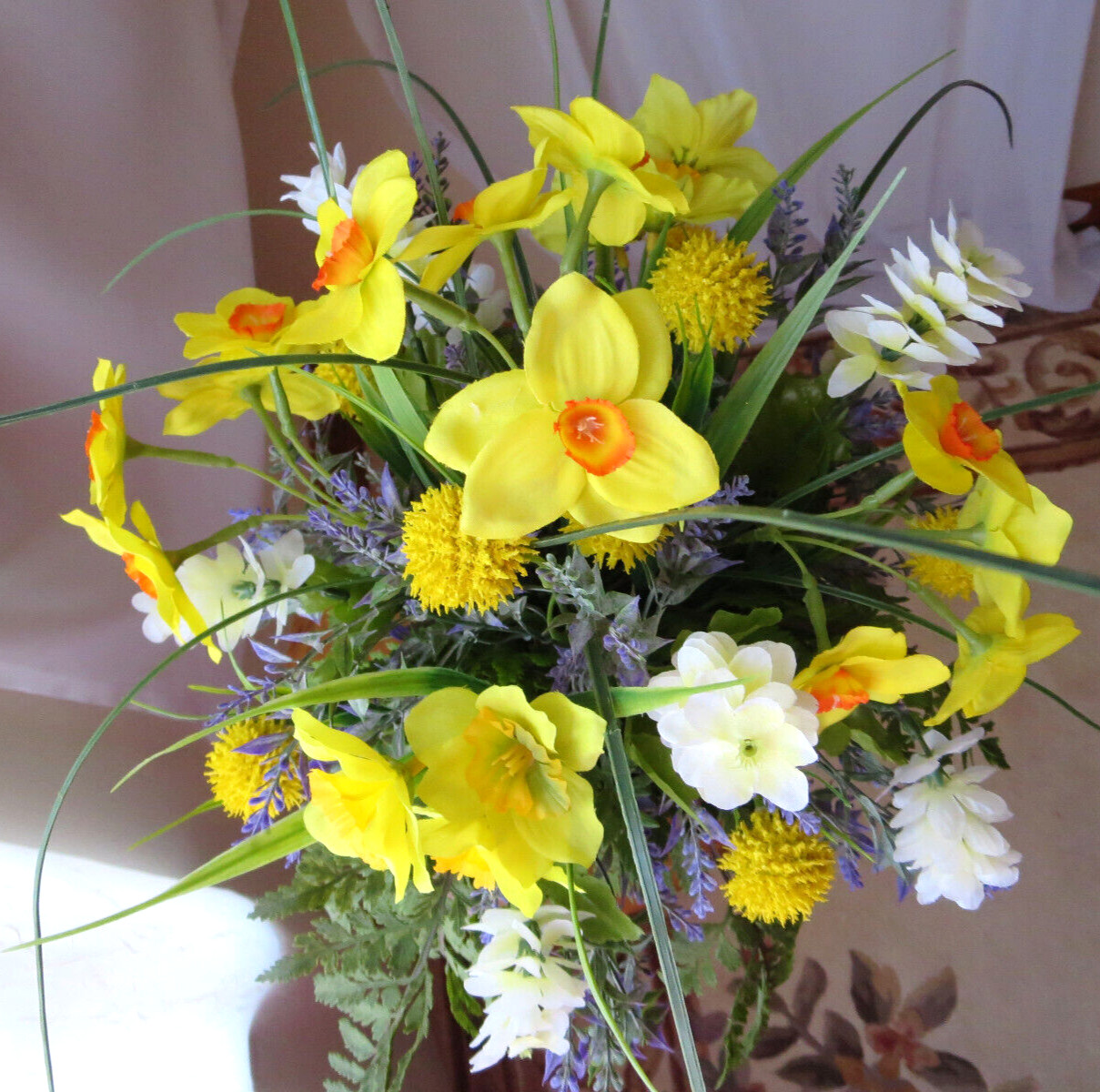 SPRING ARRANGEMENT ARTIFICIAL SILK/PLASTIC FLOWERS IN IRON CONTAINER 16″x12″ NEW