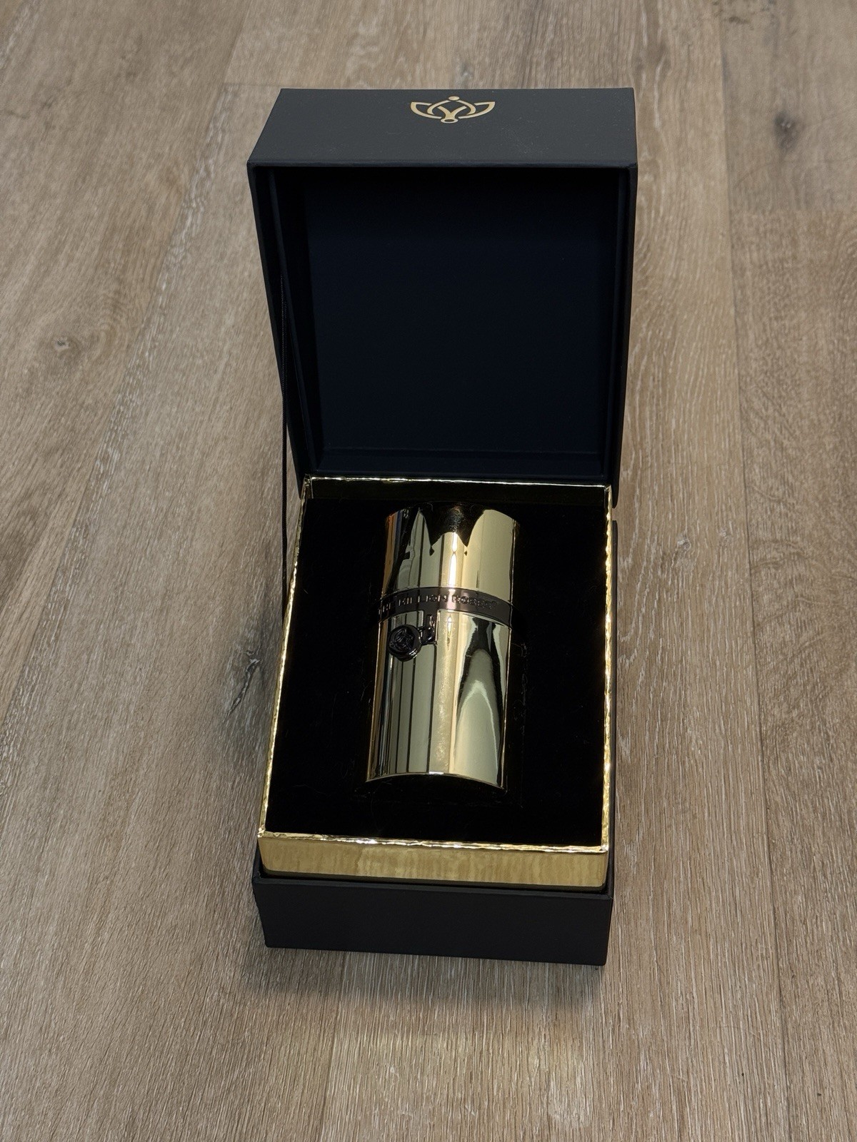 The Million Roses – Round Cold Box Inside Black box | Peach Colored Rose