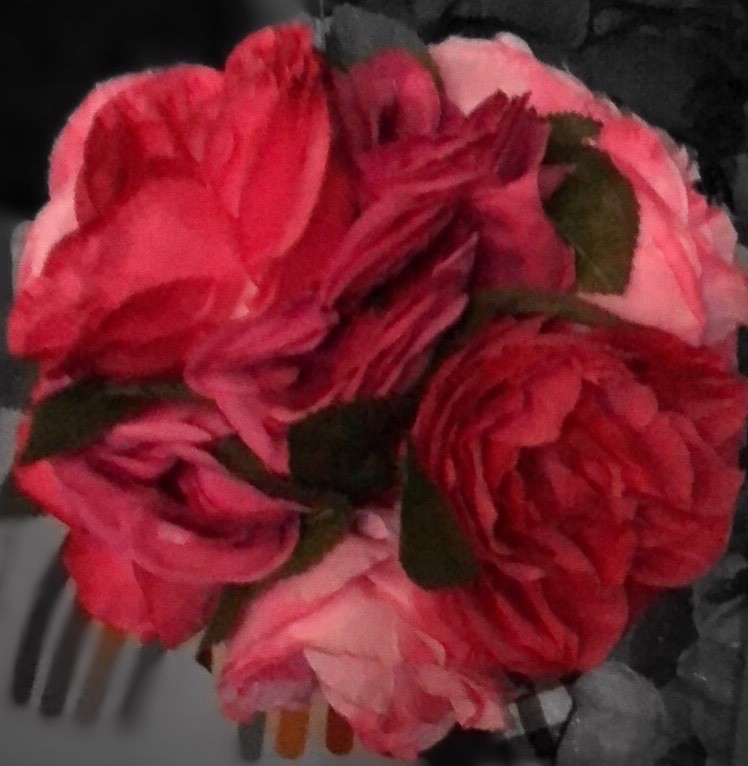 Handmade flower balls This product is a gothic-style artificial flower bouquet