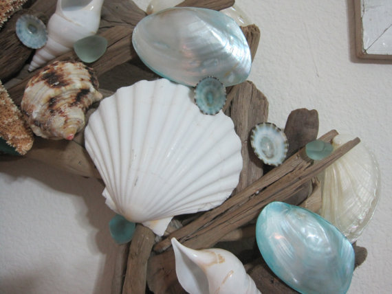 Beach Decor Handmade Seashell and Sugar Starfish Driftwood Wreath – Coastal Home
