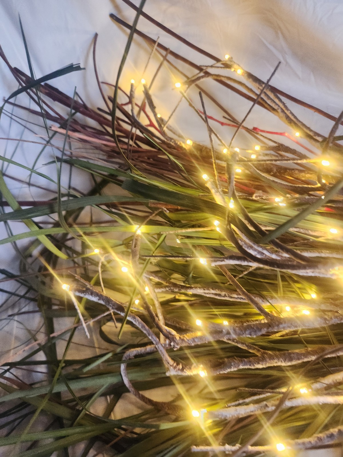 Decorative Artificial Willow Branch Set with White LED Lights for Indoor/Outdoor