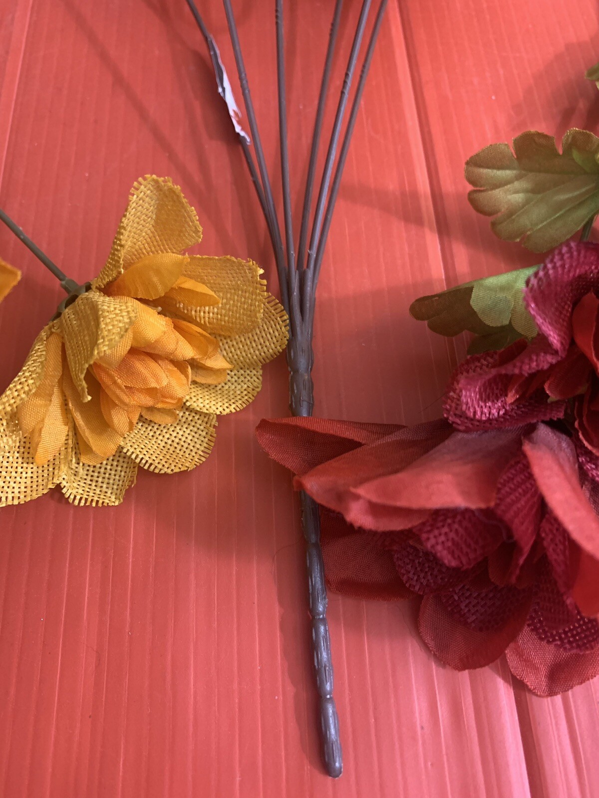 Artificial Flowers Silk Flowers Realistic Flowers (4) Pieces Set – Pre-Owned