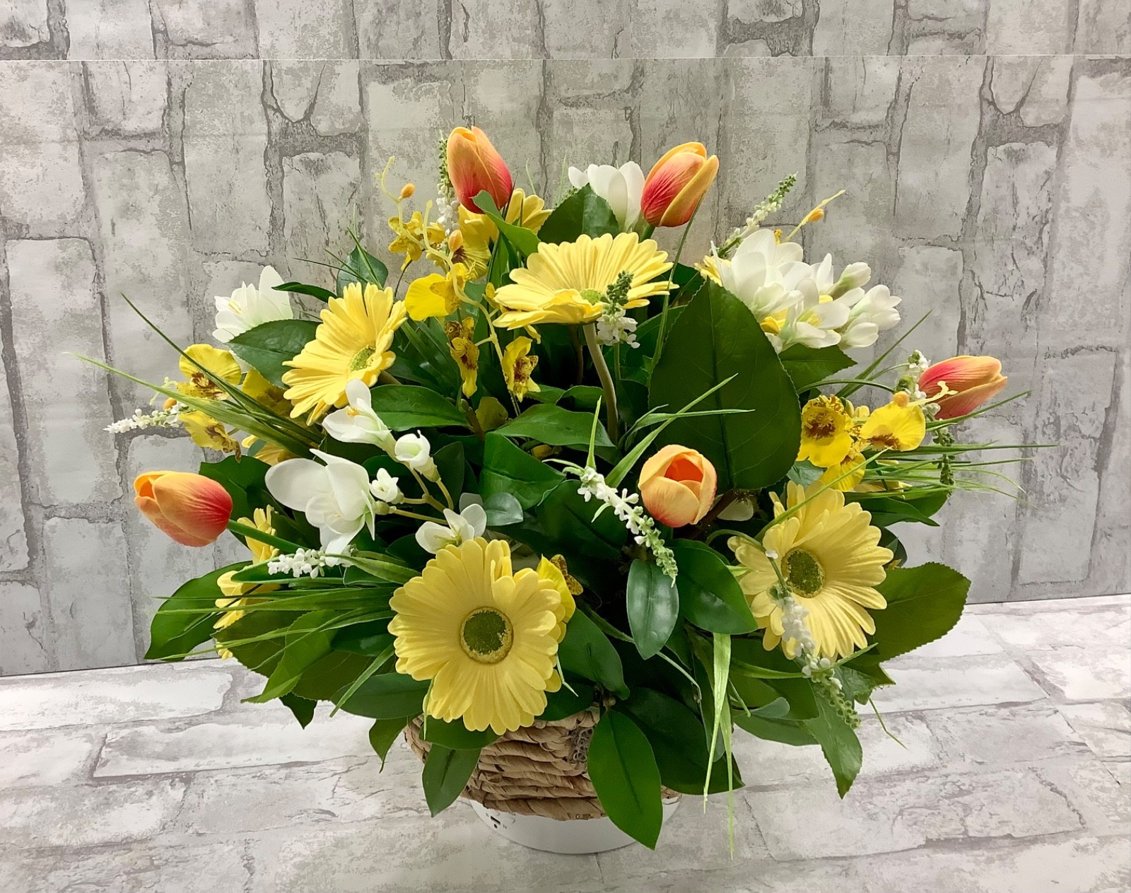 Real Touch Real Feel Spring Floral Arrangement Tulips Daisies Large 19″x15″